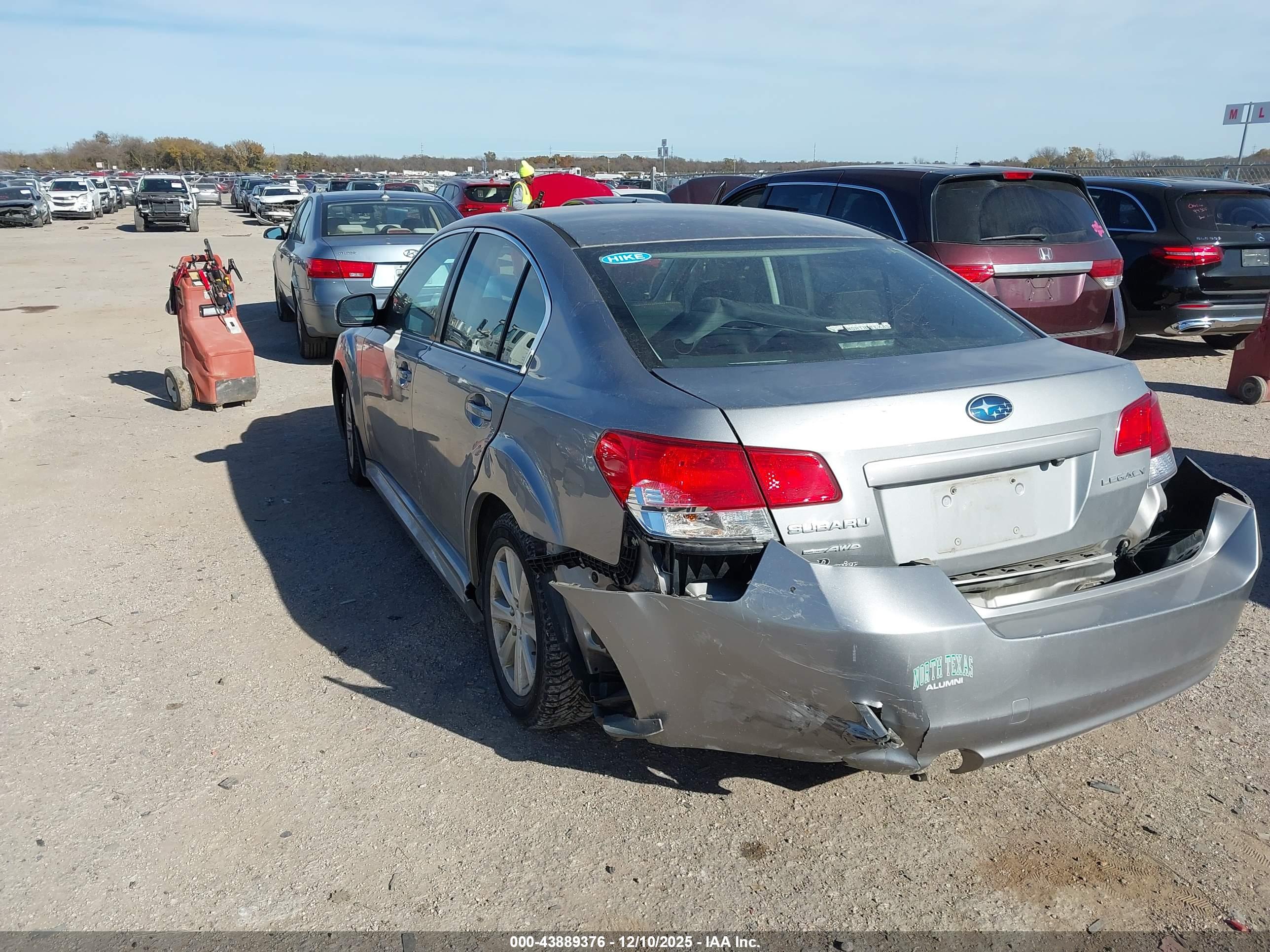 SUBARU LEGACY image 3
