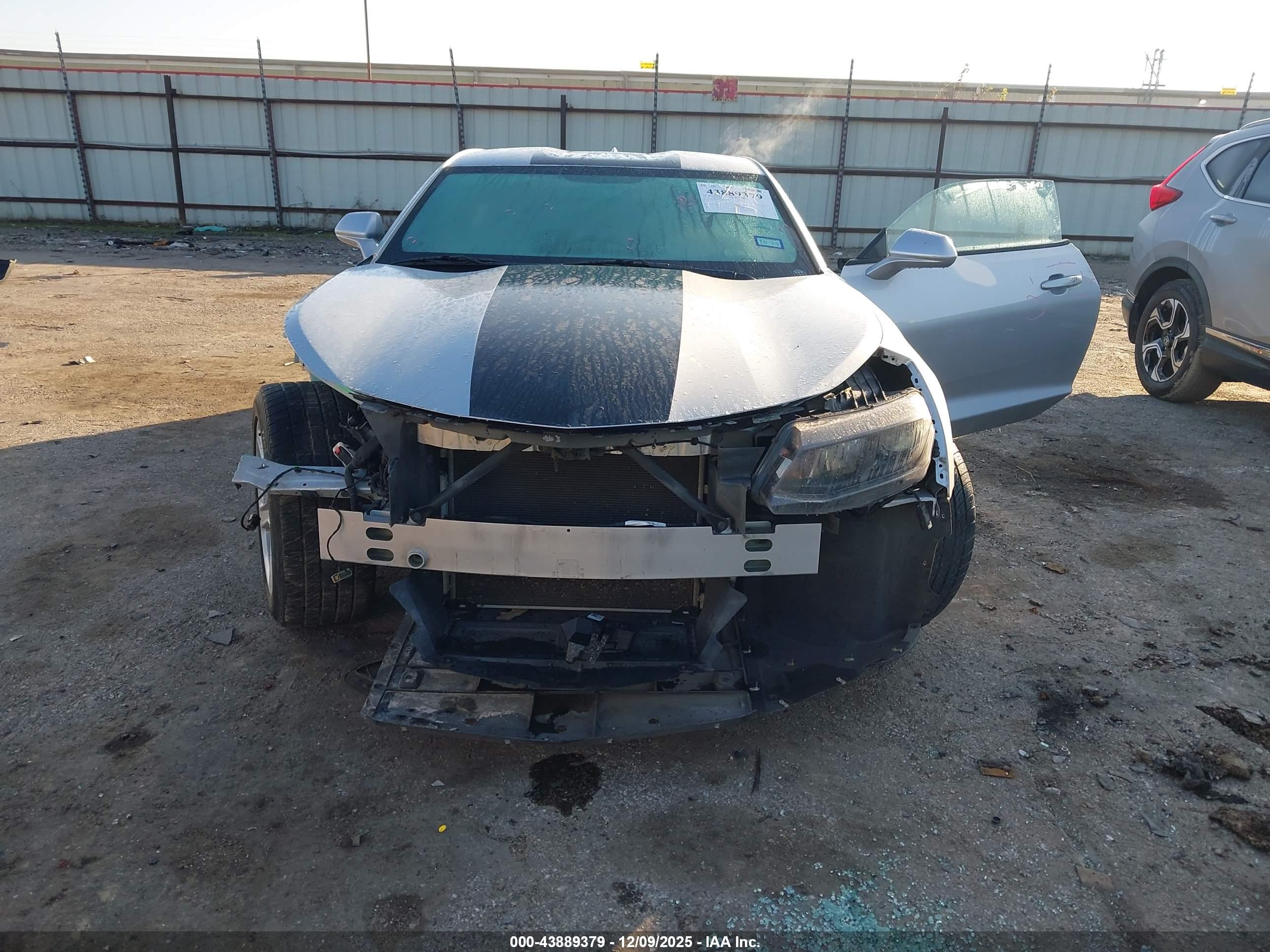 CHEVROLET CAMARO image 6