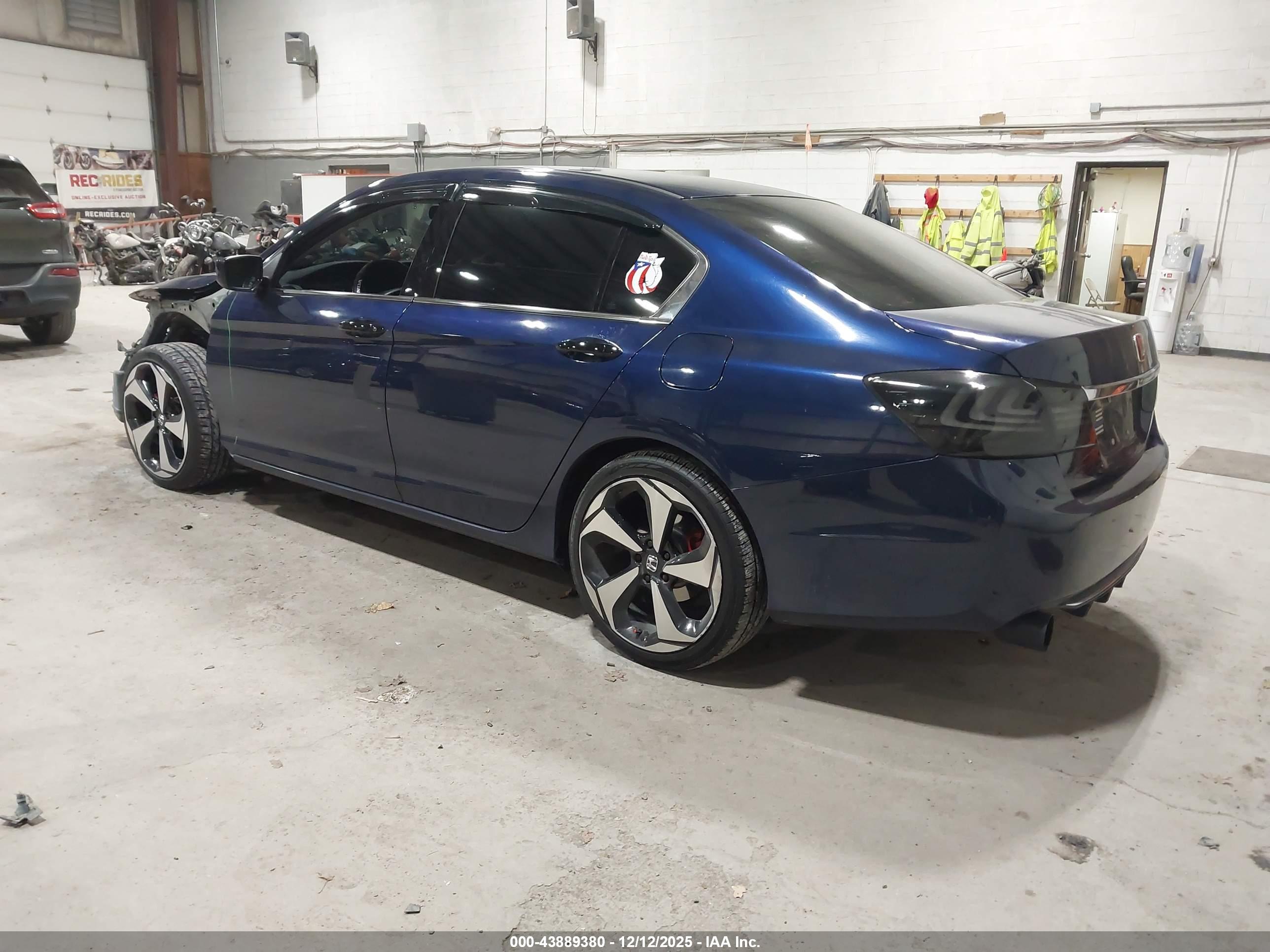 HONDA ACCORD image 3