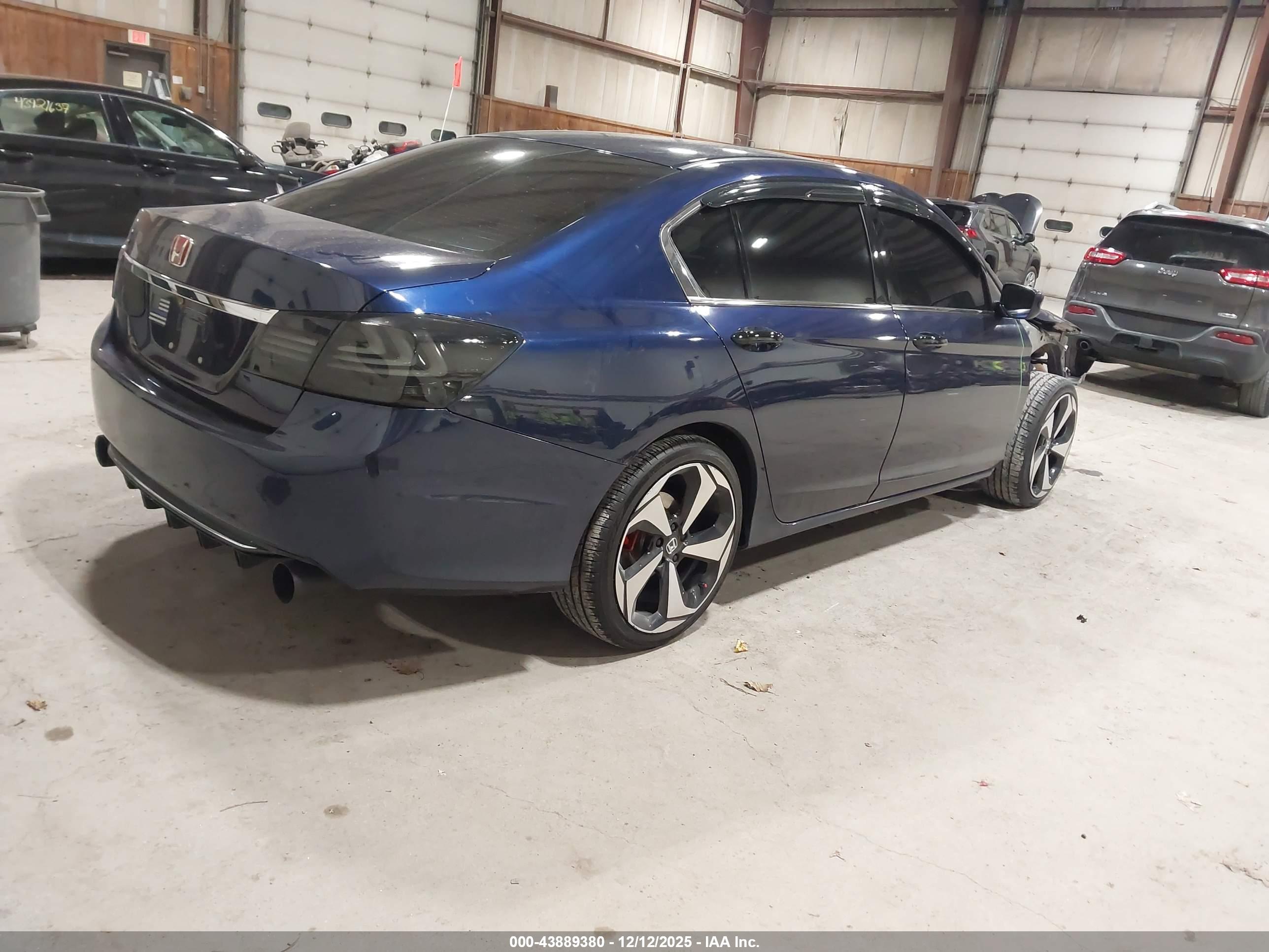 HONDA ACCORD image 4