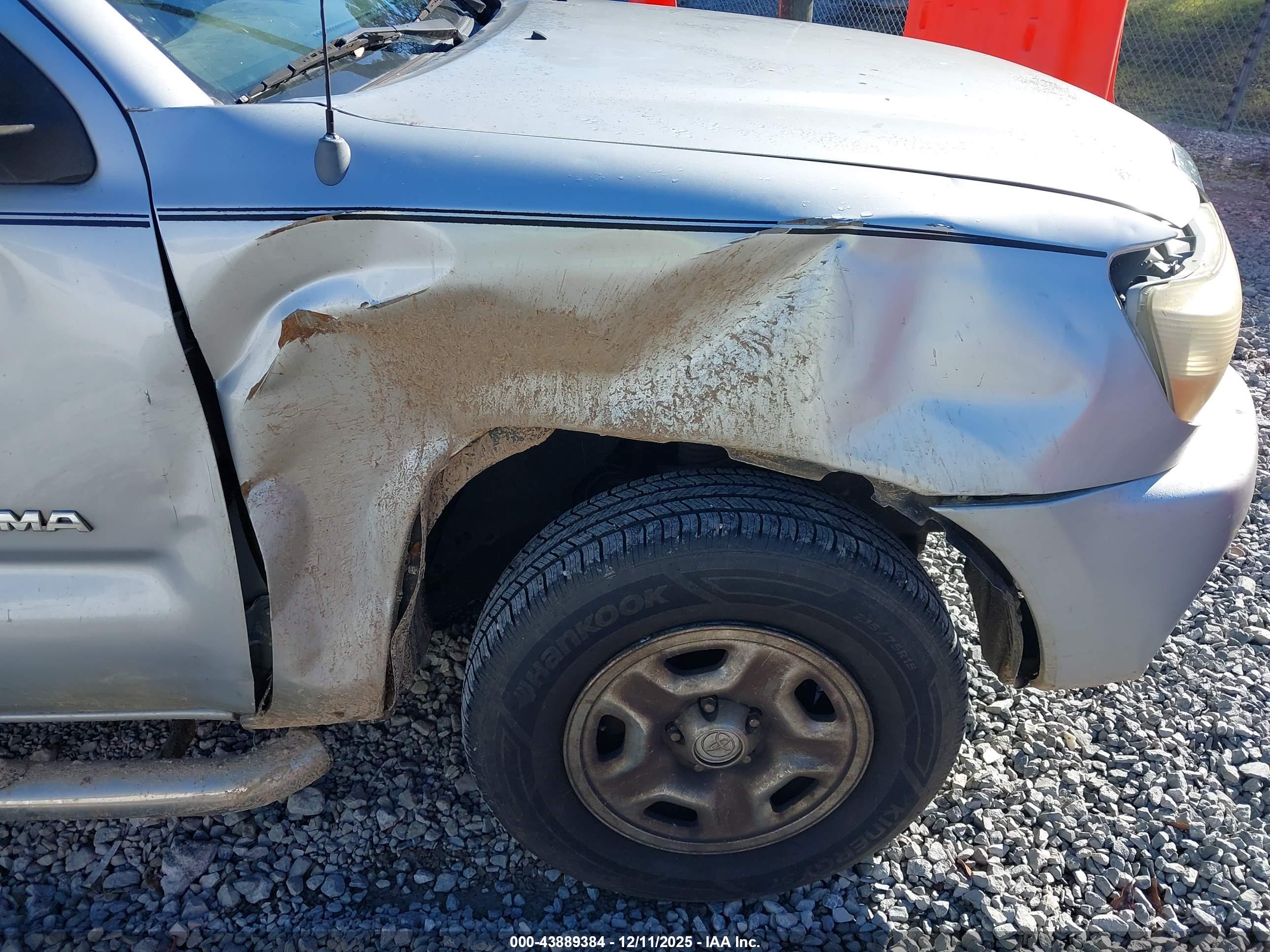TOYOTA TACOMA image 6