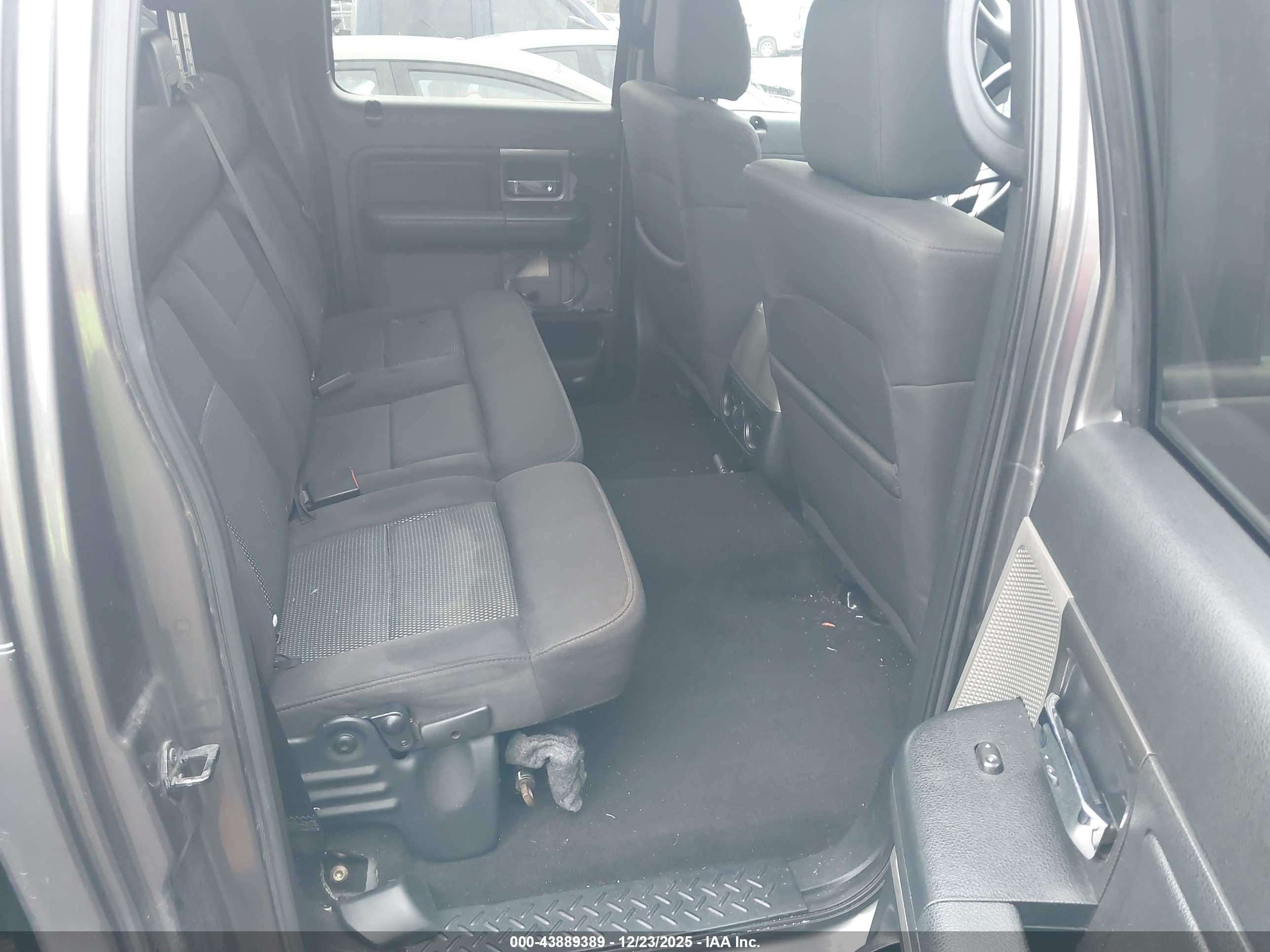 FORD F-150 image 8