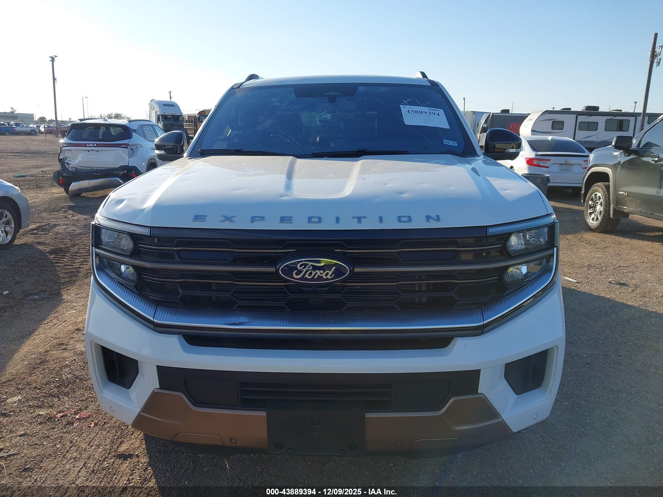 FORD EXPEDITION image 6