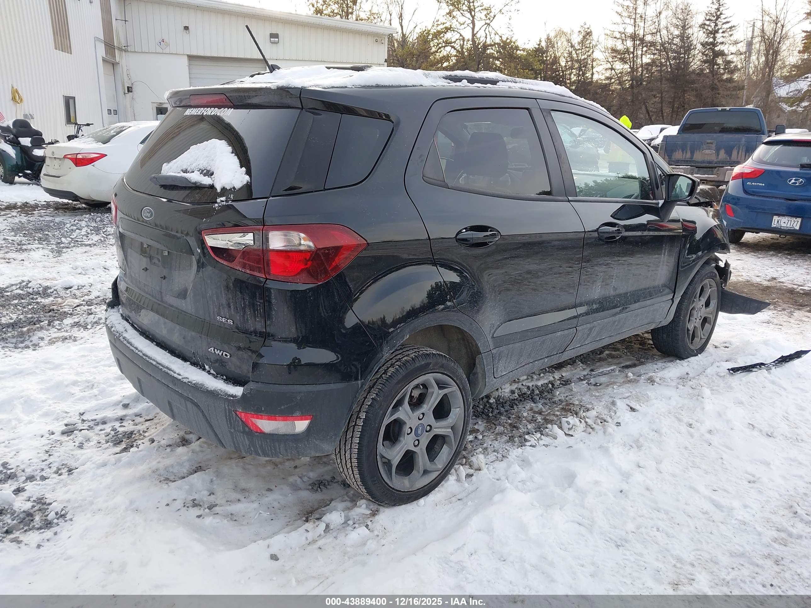 FORD ECOSPORT image 4