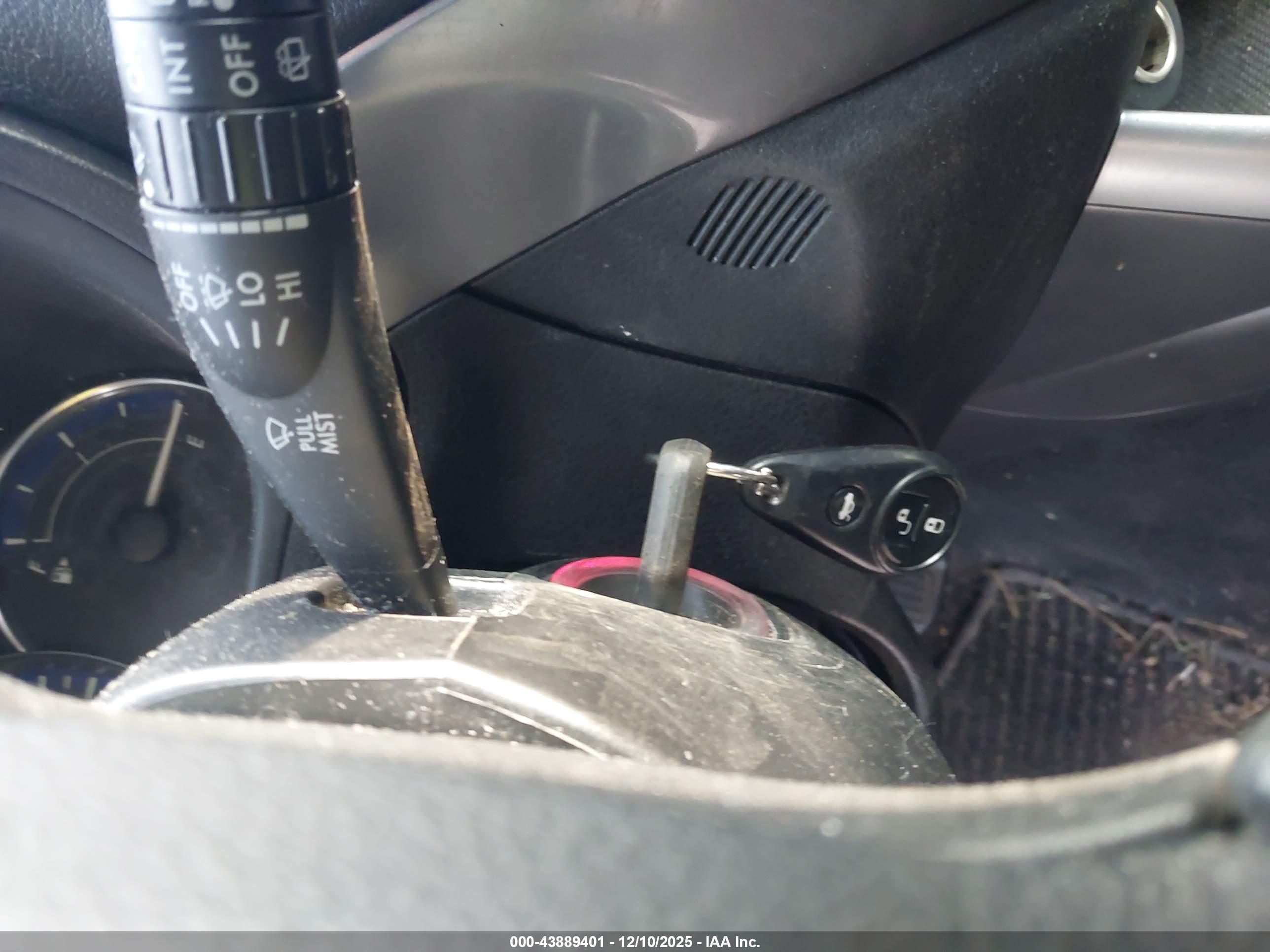 SUBARU FORESTER image 11