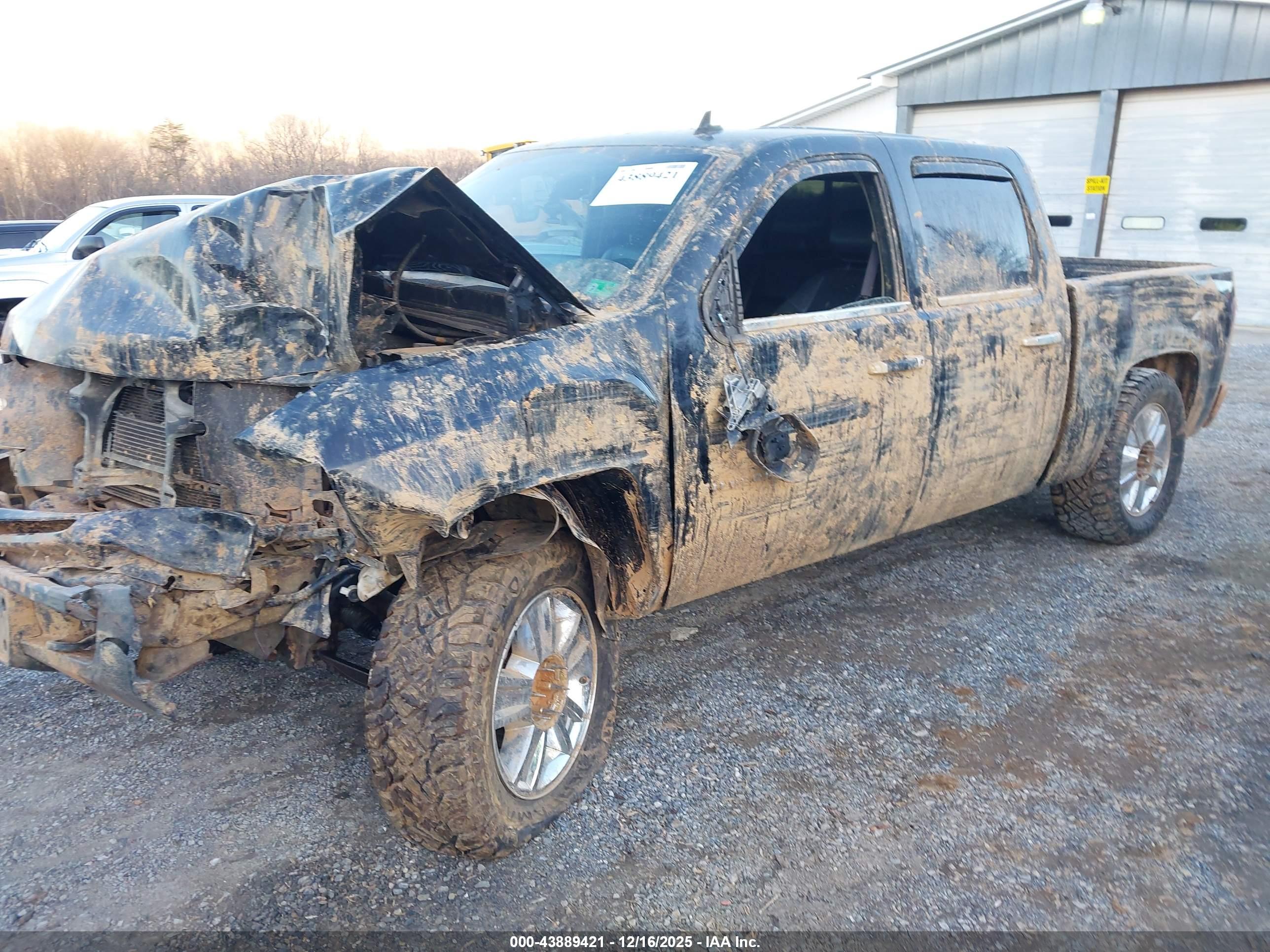 CHEVROLET SILVERADO image 2