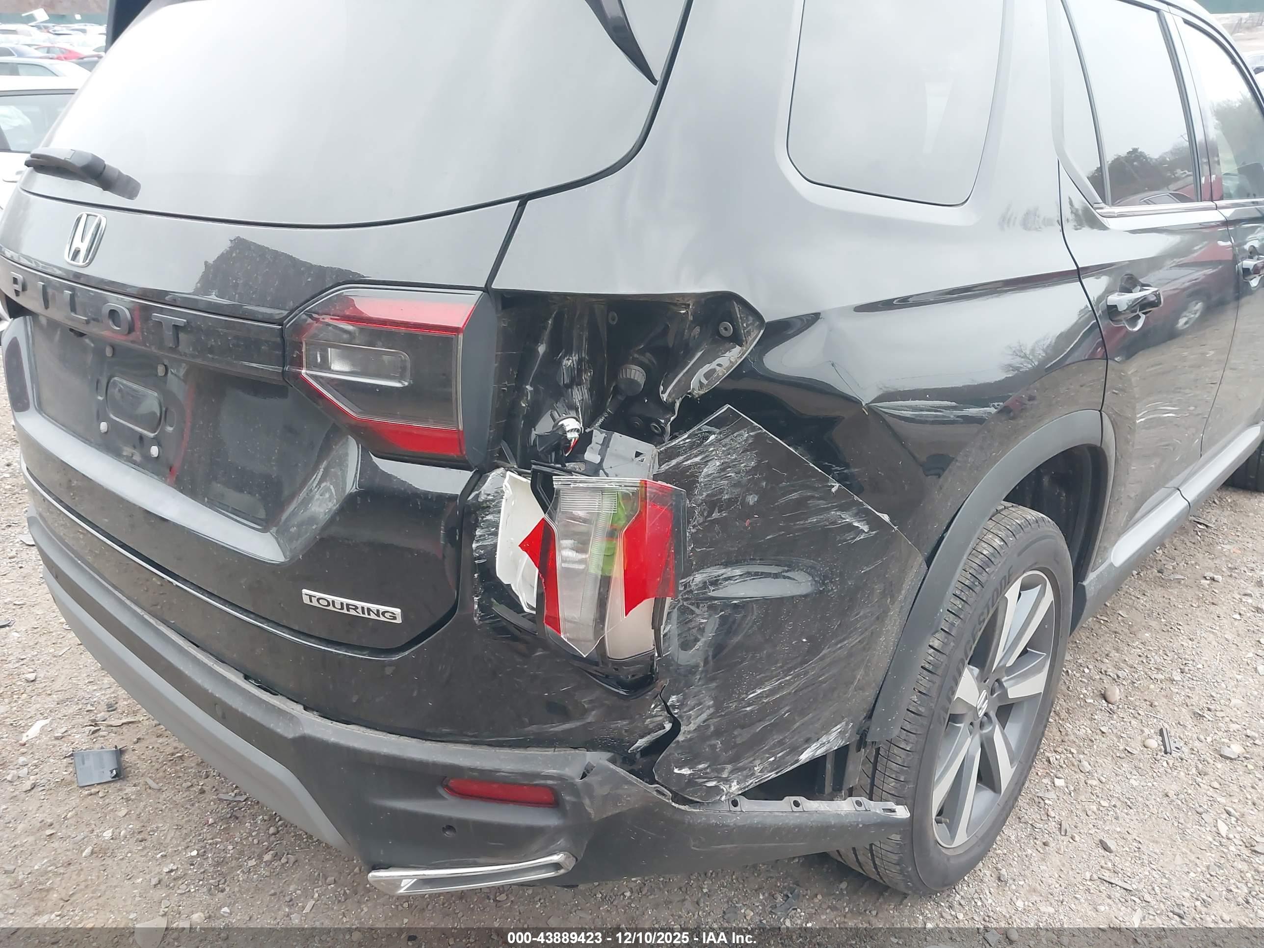 HONDA PILOT image 6