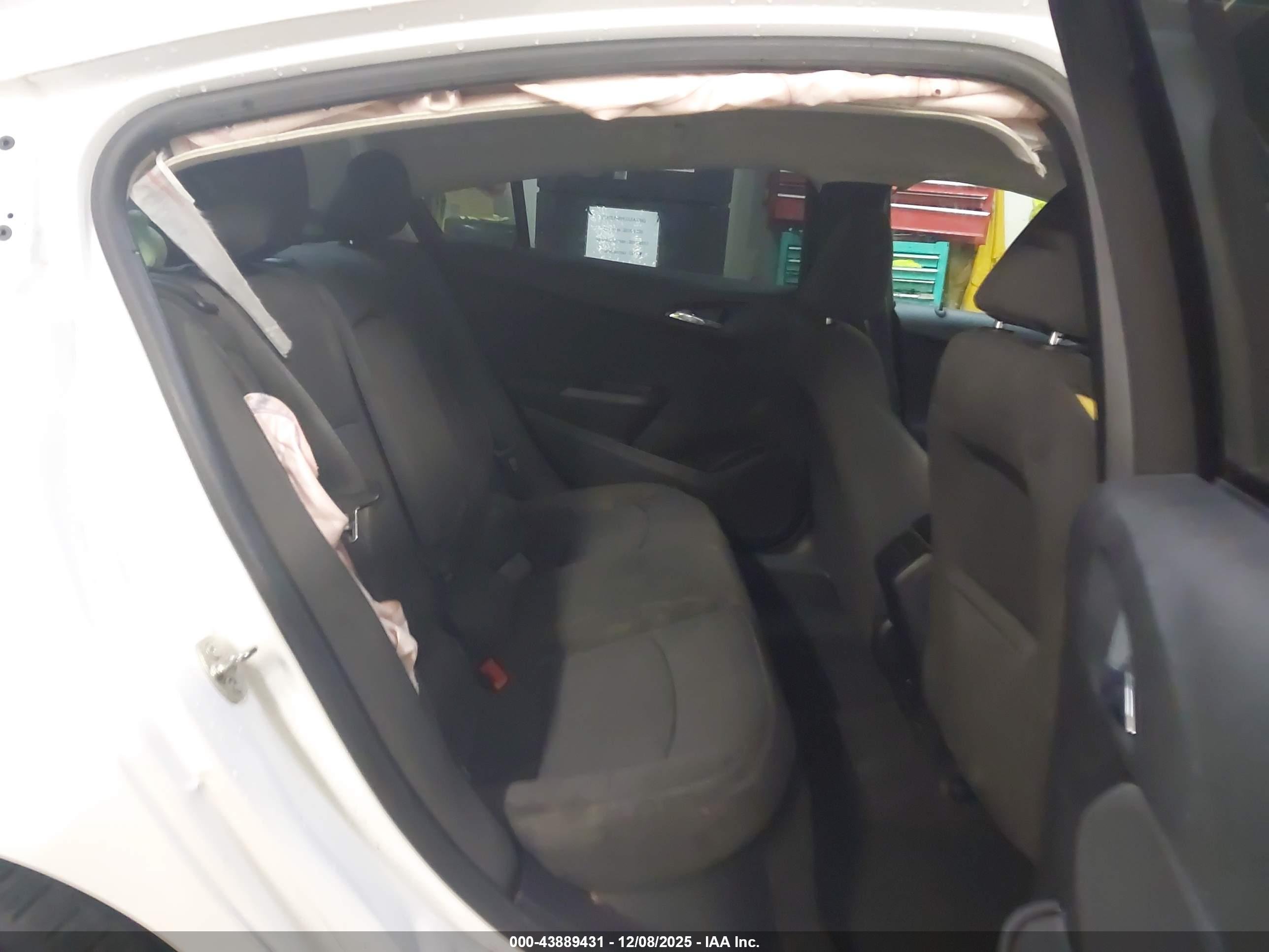 CHEVROLET CRUZE image 8