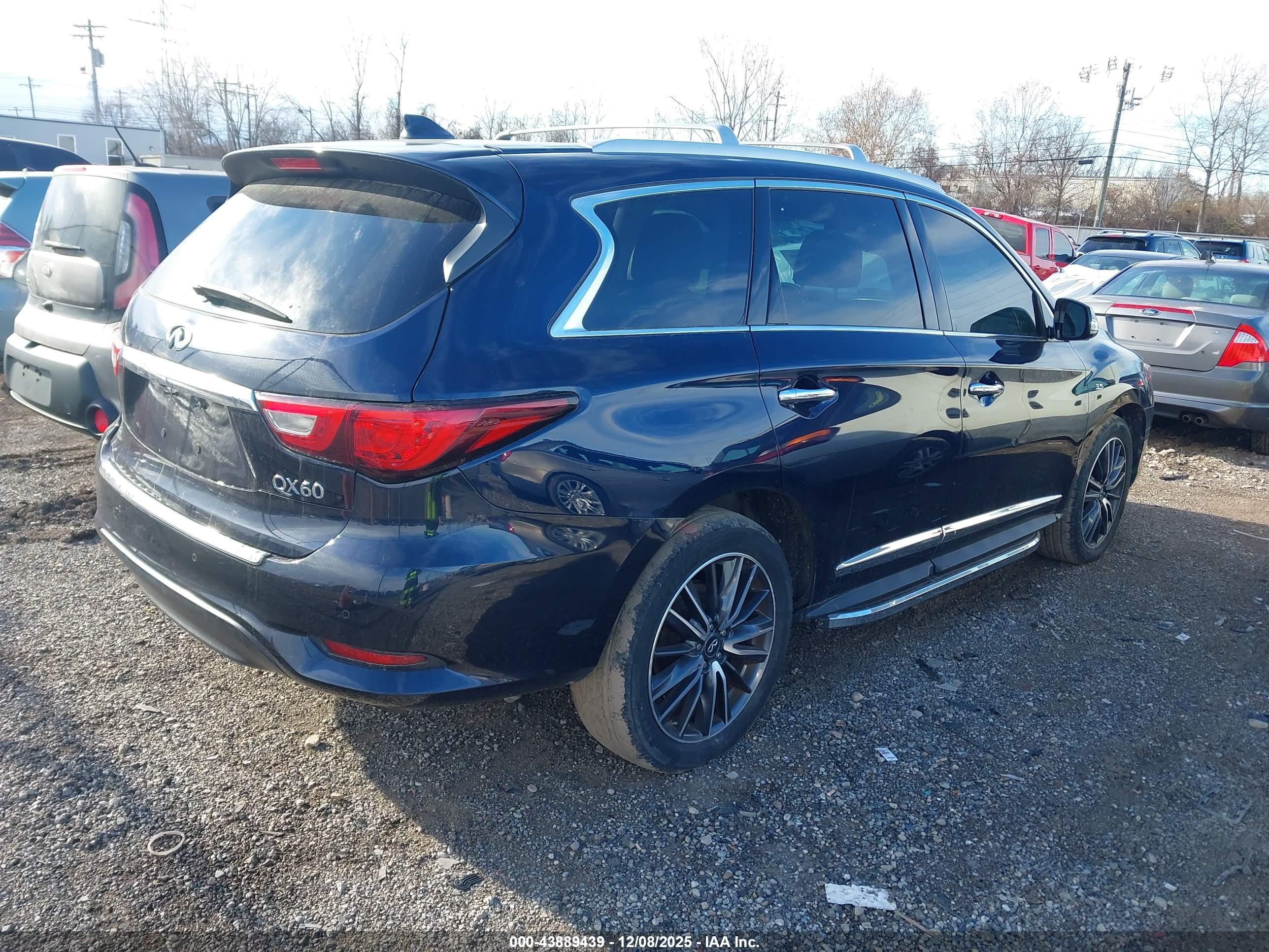 INFINITI QX60 image 4