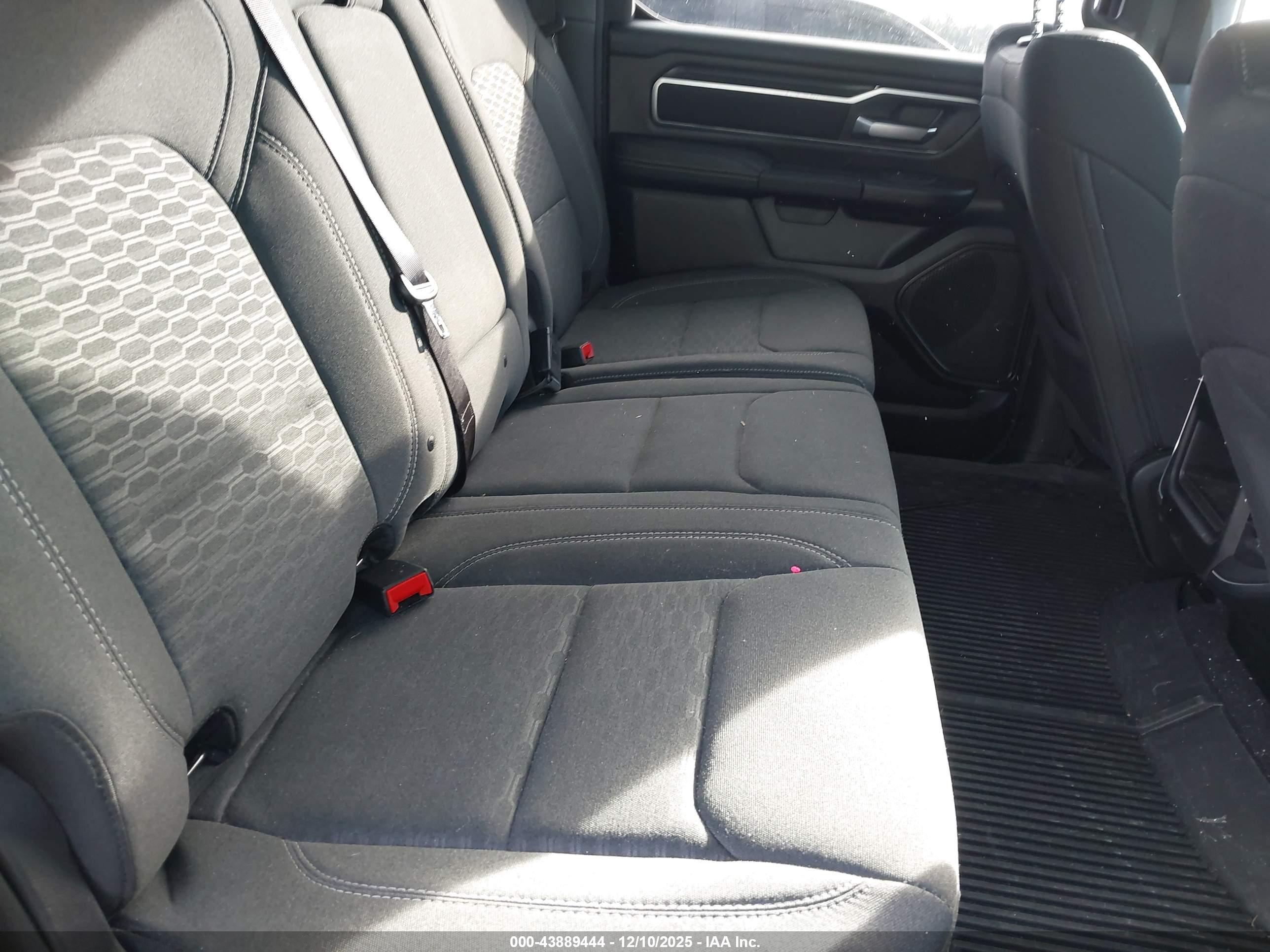 RAM 1500 image 8