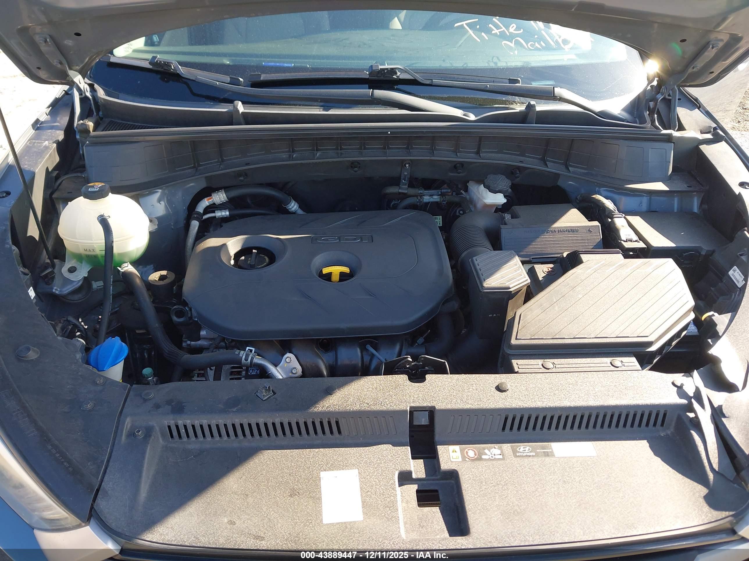 HYUNDAI TUCSON image 10