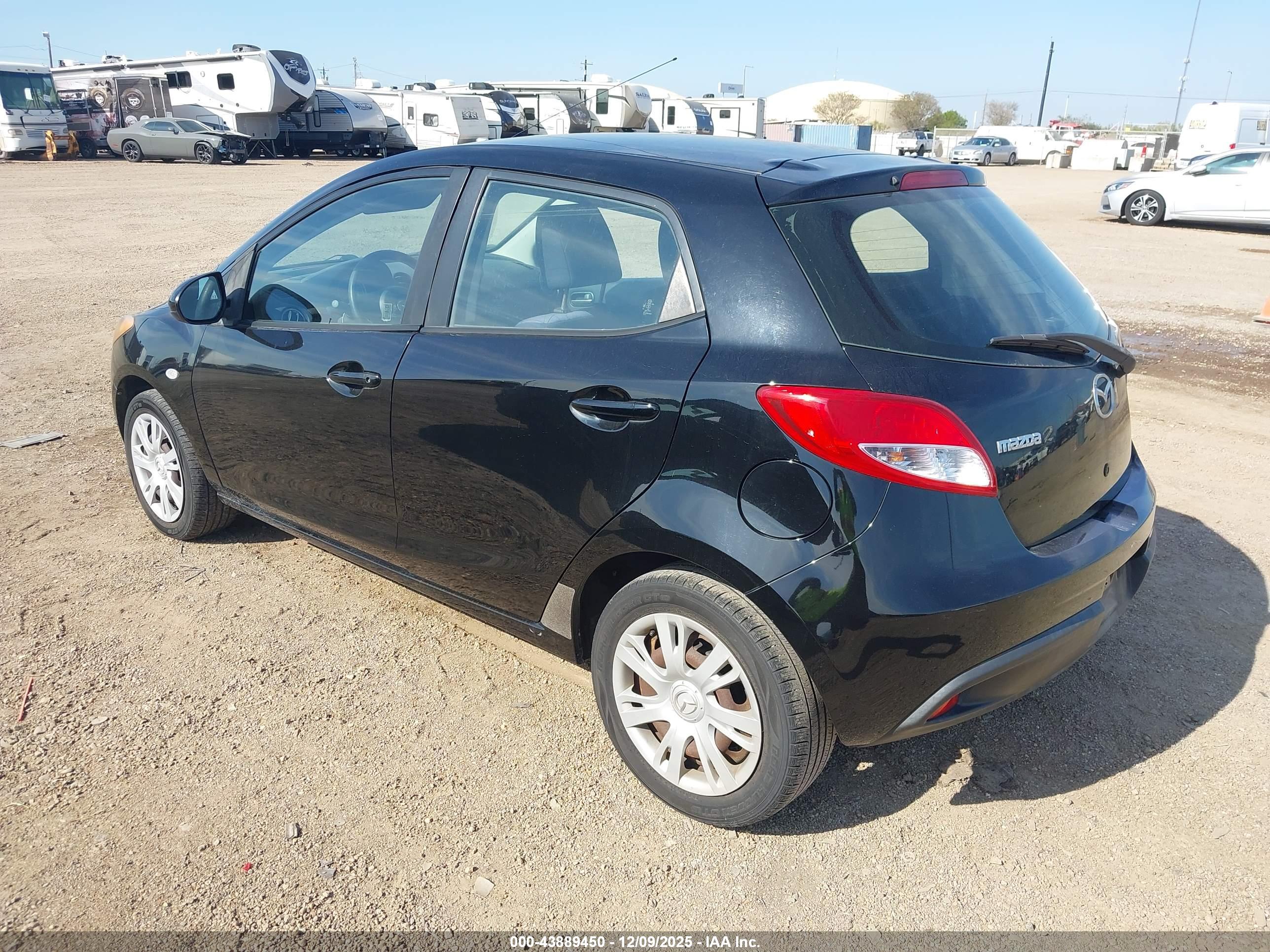 MAZDA MAZDA2 image 3