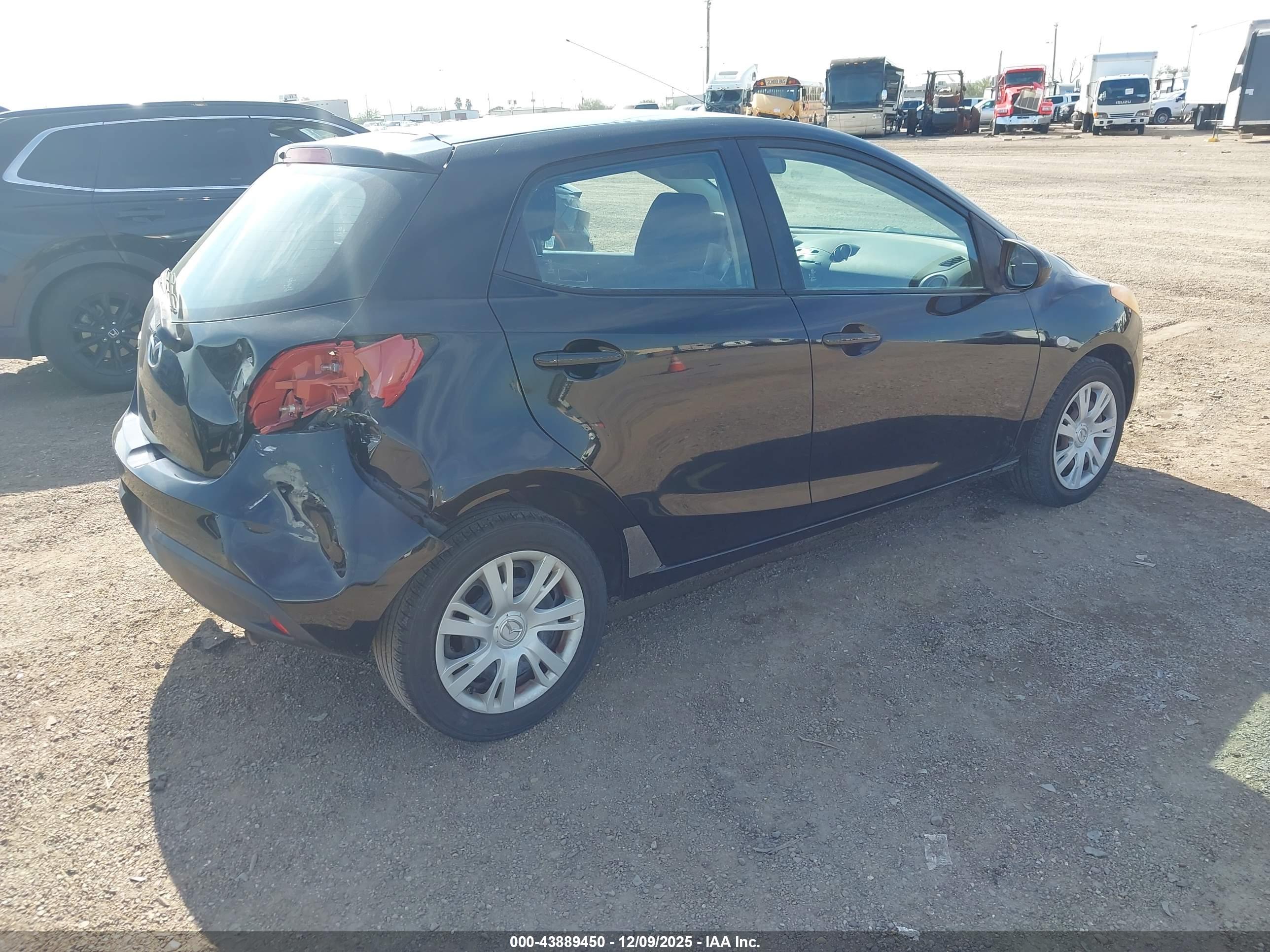 MAZDA MAZDA2 image 4