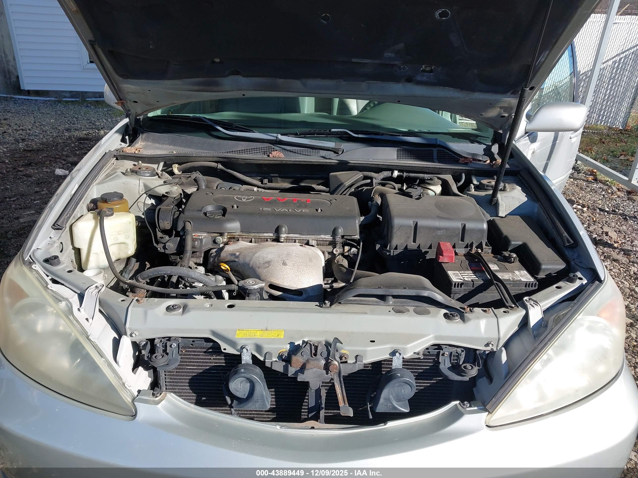 TOYOTA CAMRY image 10