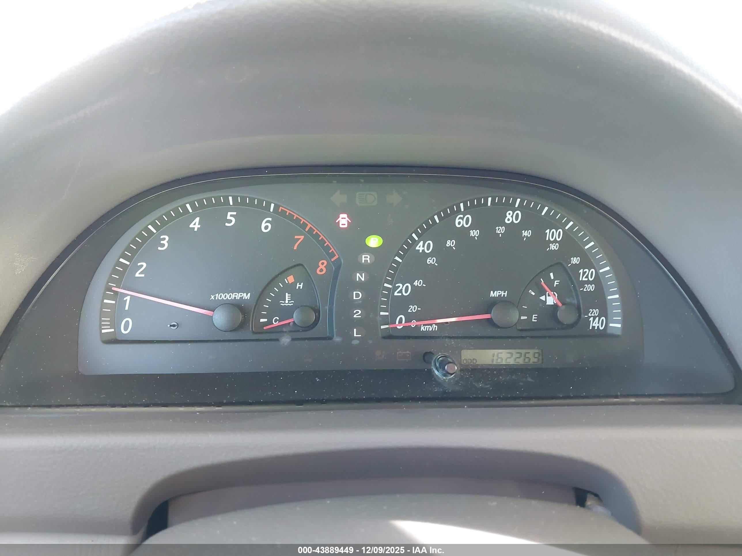 TOYOTA CAMRY image 7