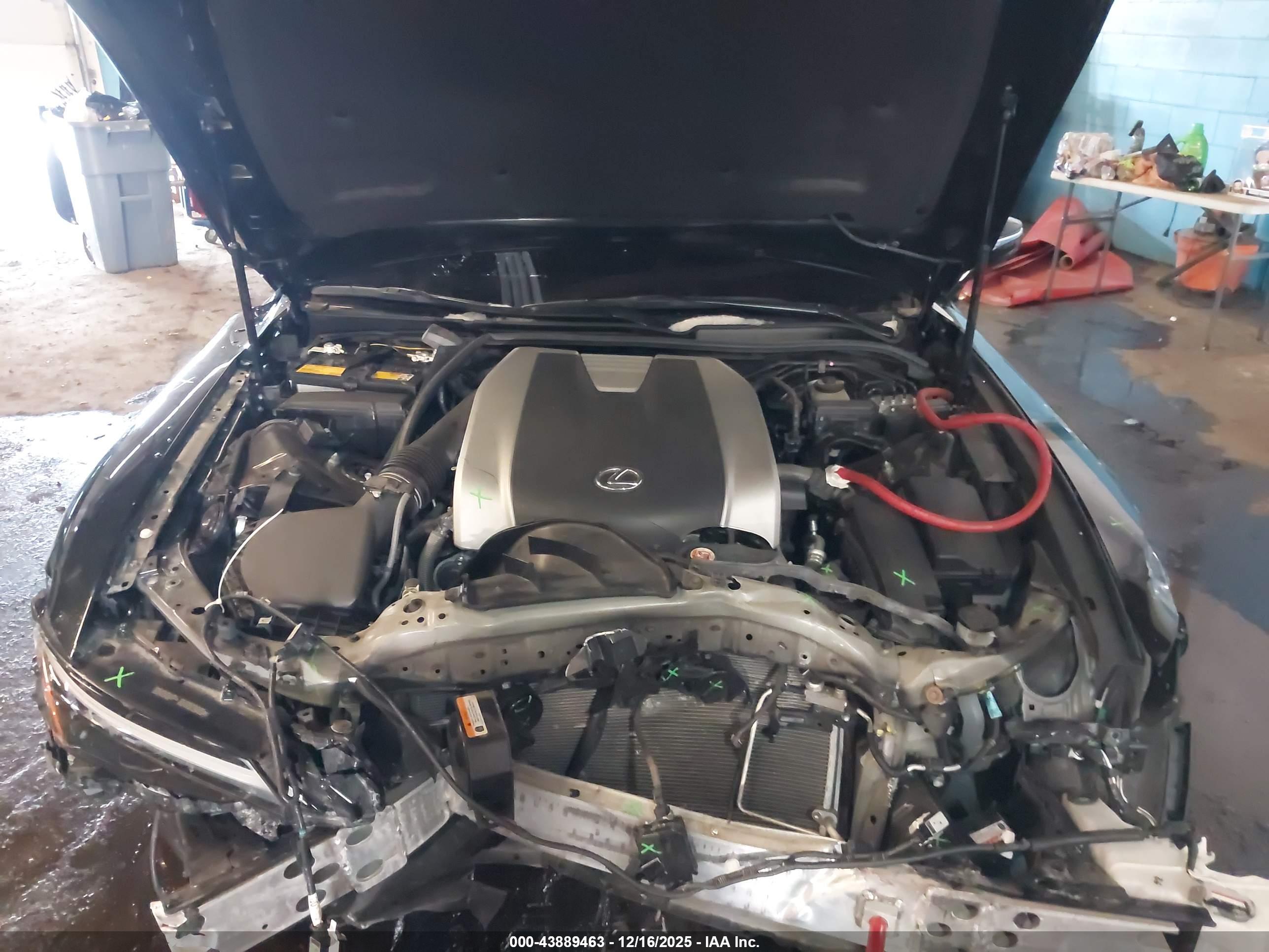 LEXUS IS image 10