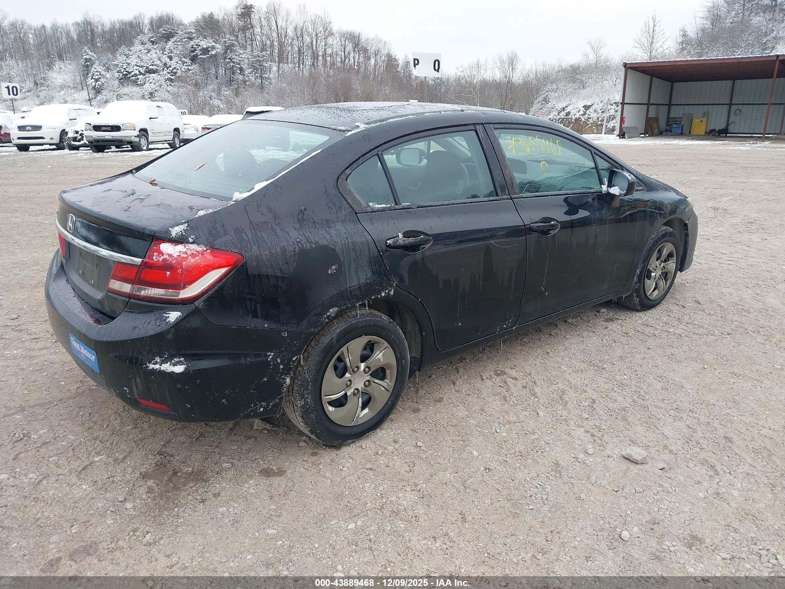 HONDA CIVIC image 4