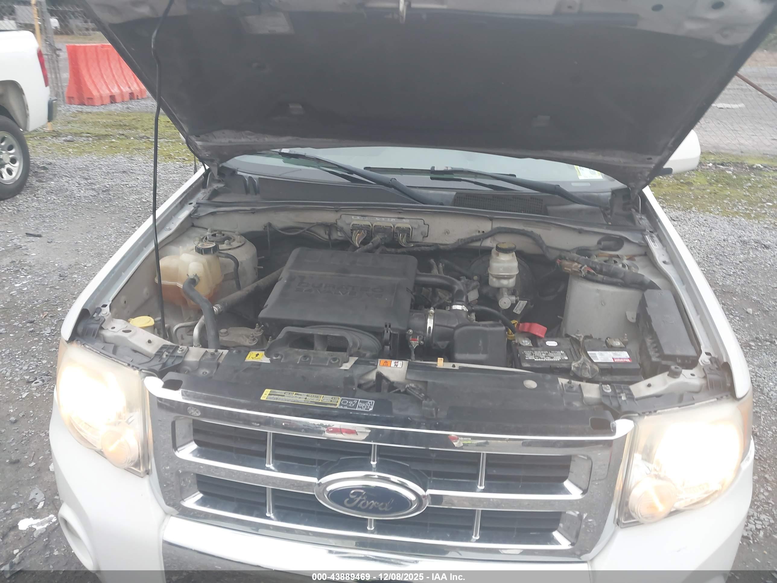 FORD ESCAPE image 10
