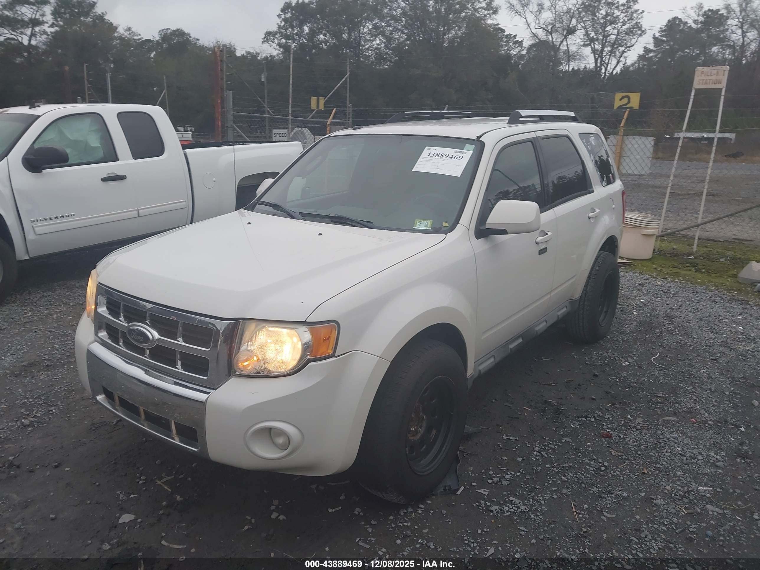 FORD ESCAPE image 6
