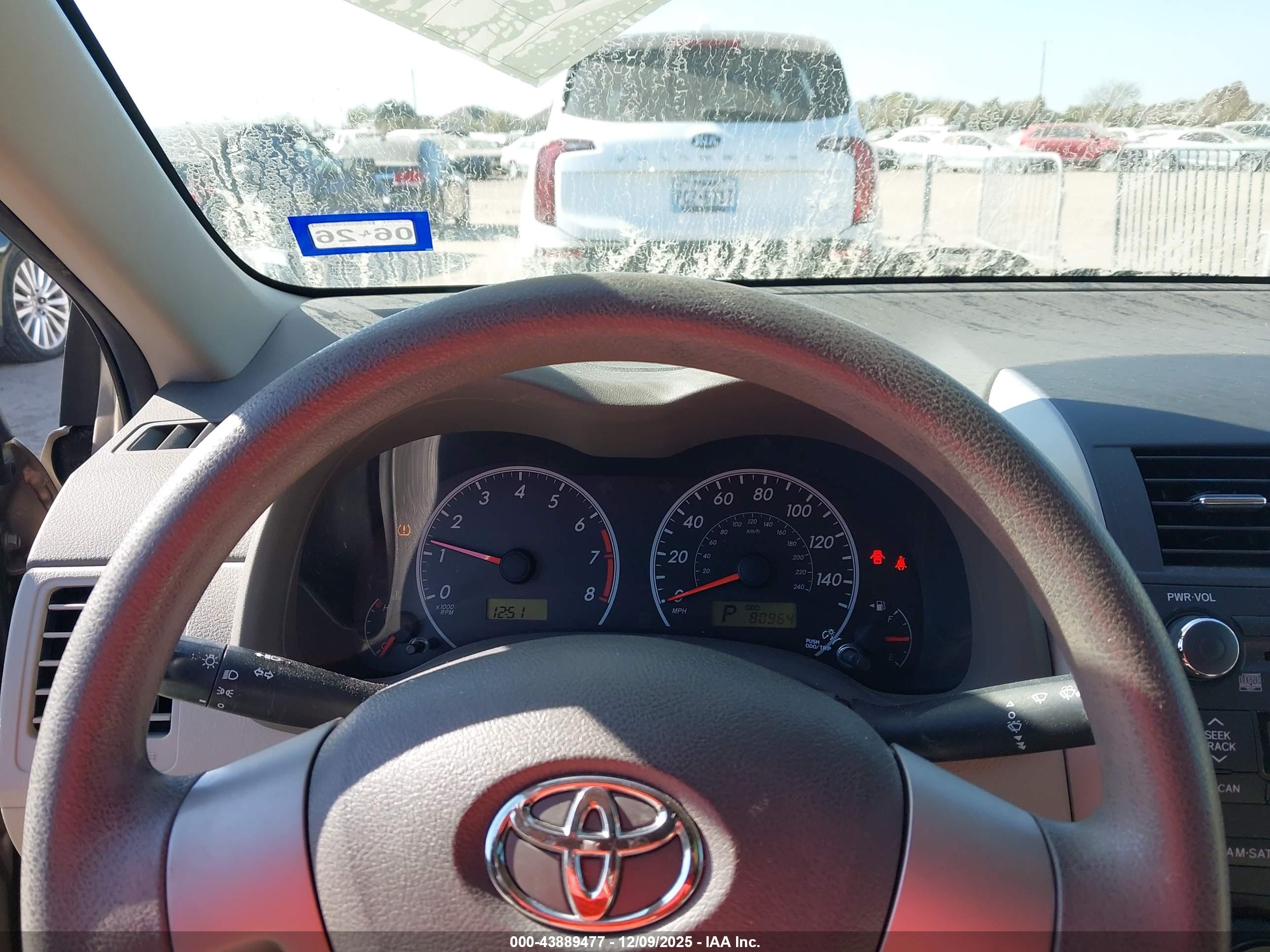 TOYOTA COROLLA image 7