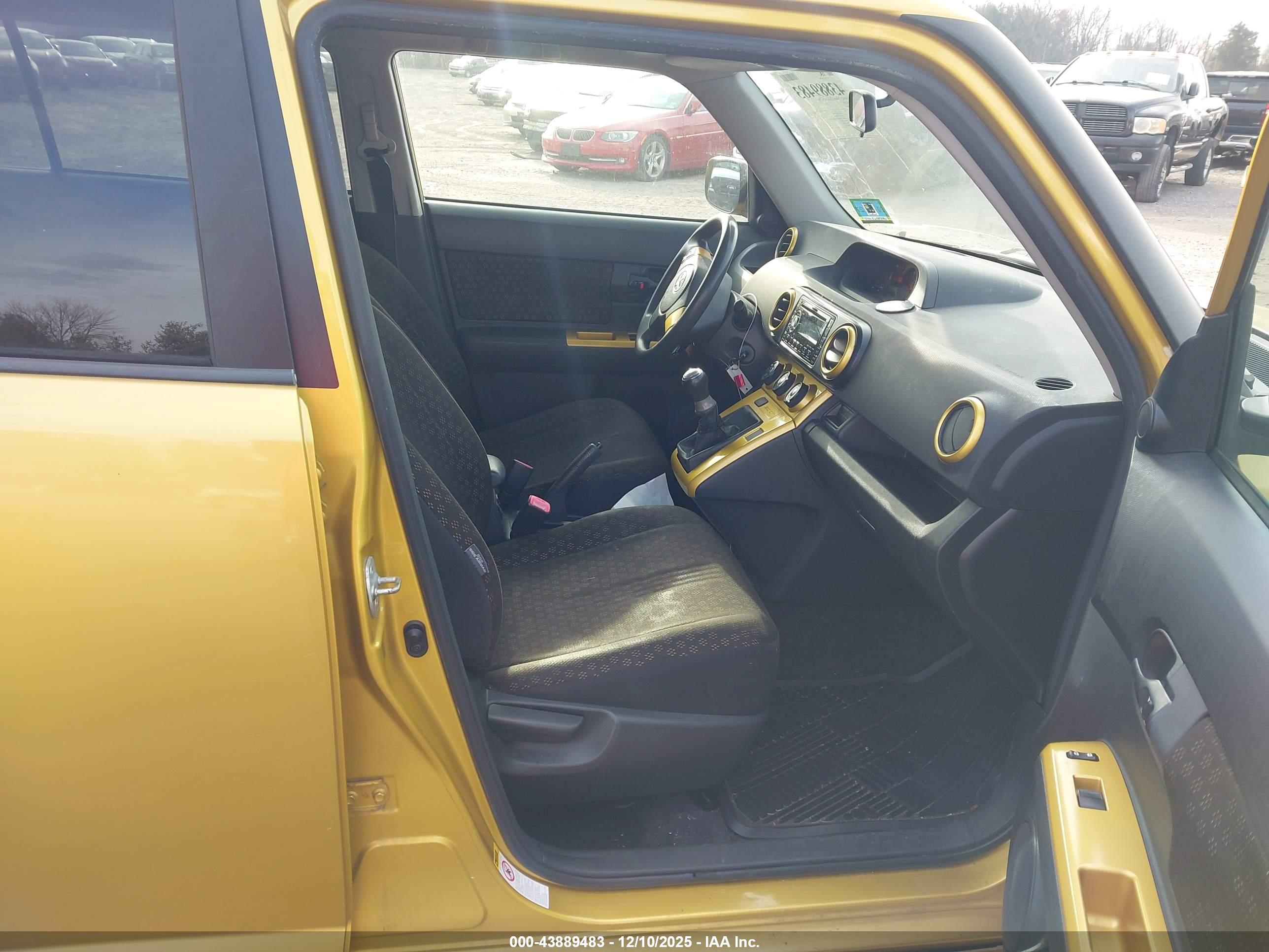 SCION XB image 5