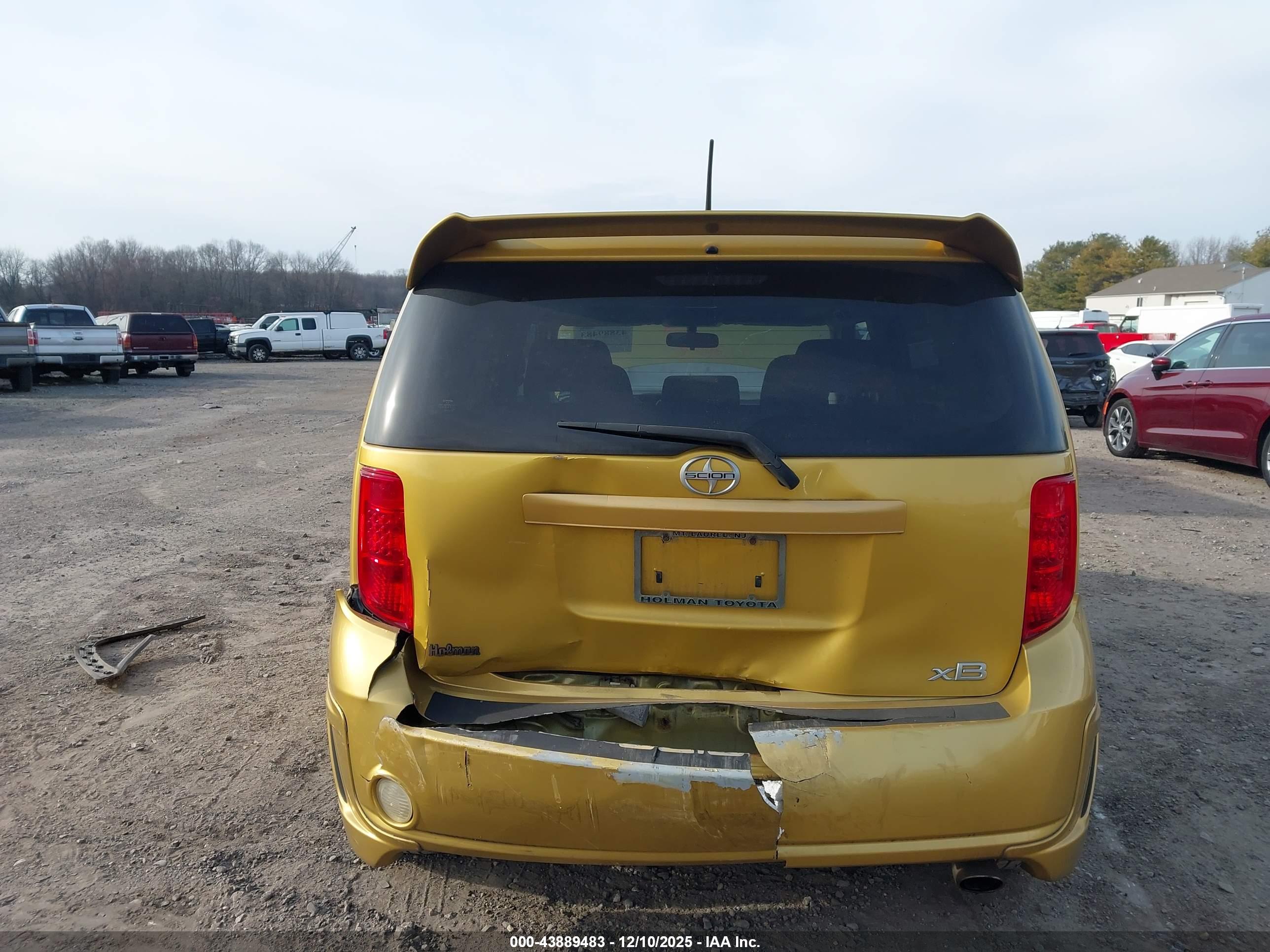 SCION XB image 6