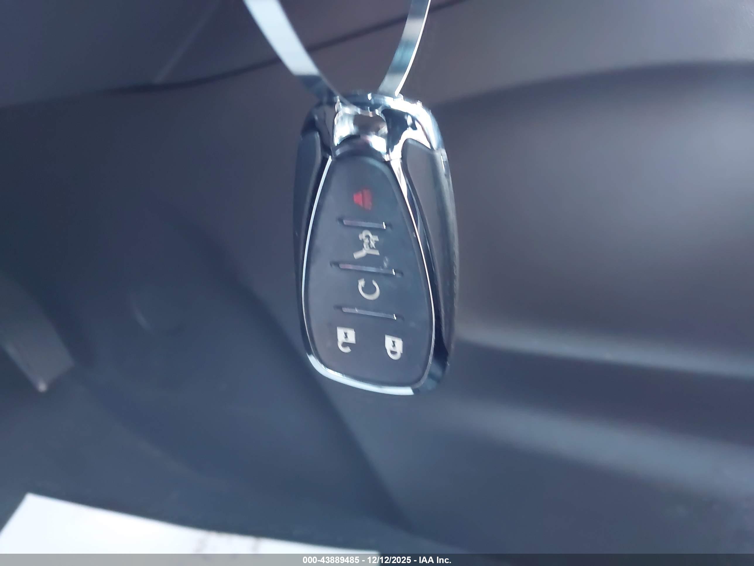 CHEVROLET EQUINOX image 11