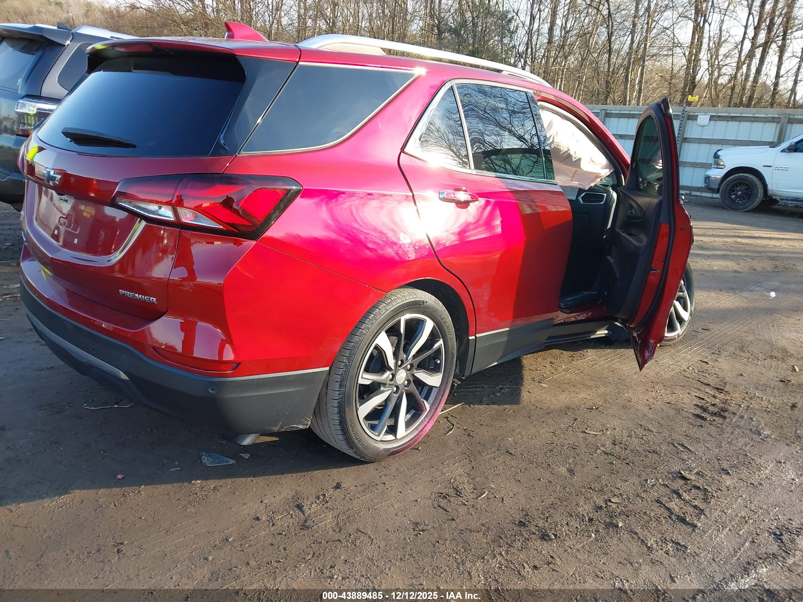 CHEVROLET EQUINOX image 4