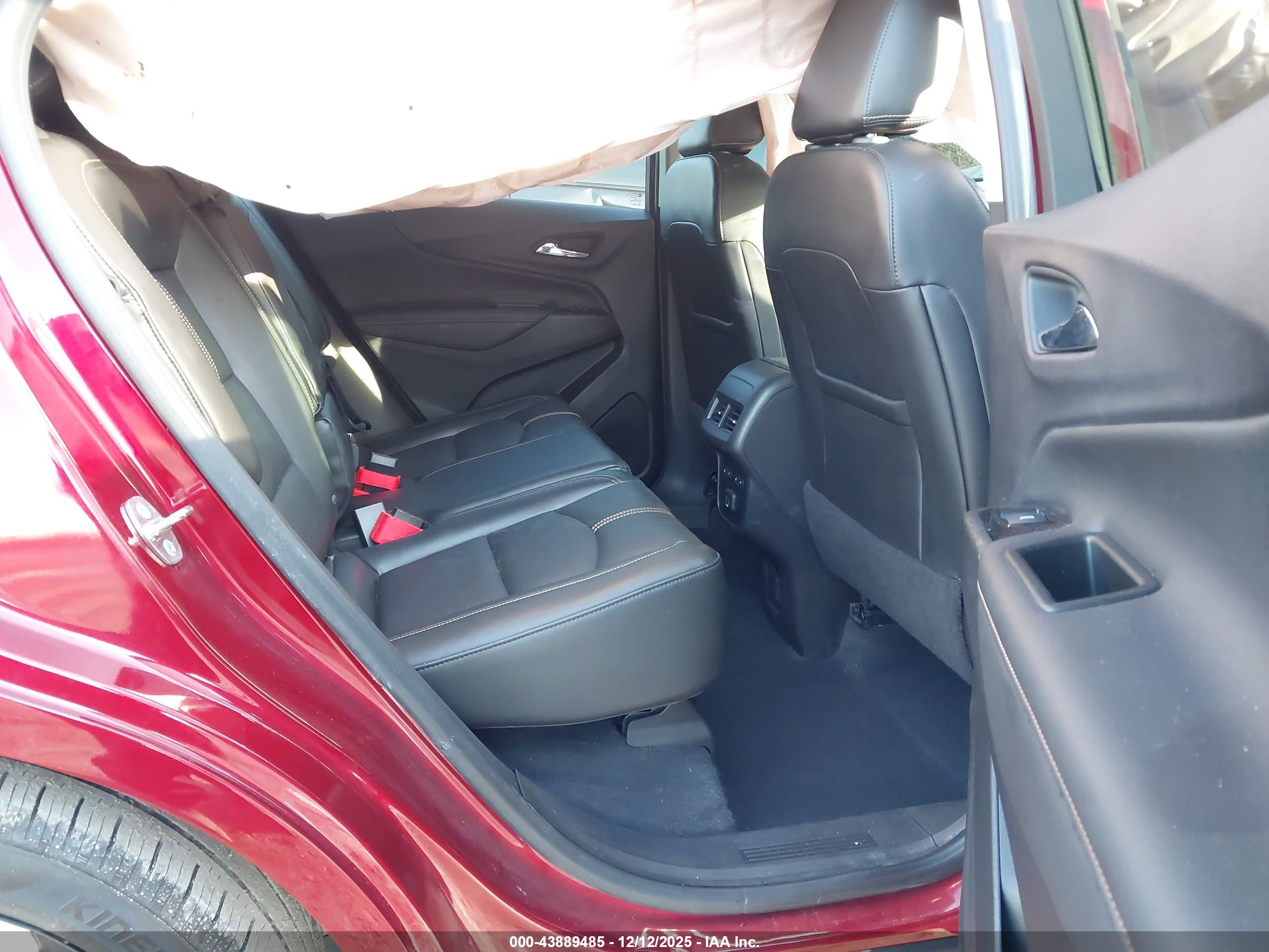 CHEVROLET EQUINOX image 8