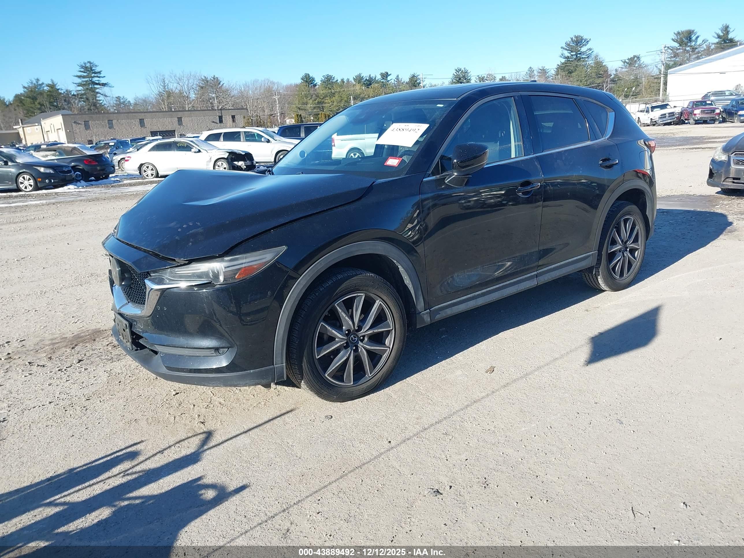 MAZDA CX-5 image 2
