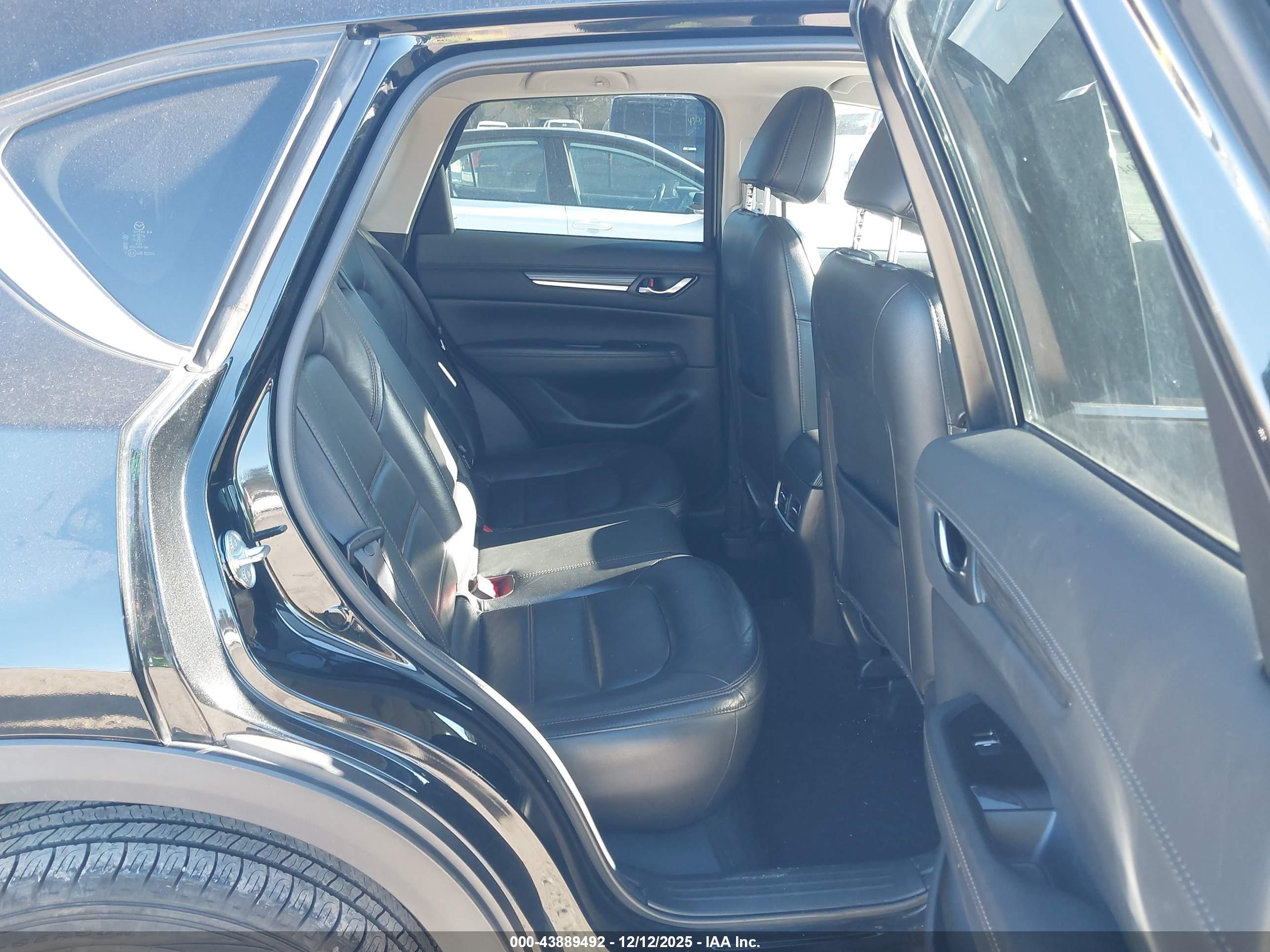 MAZDA CX-5 image 8