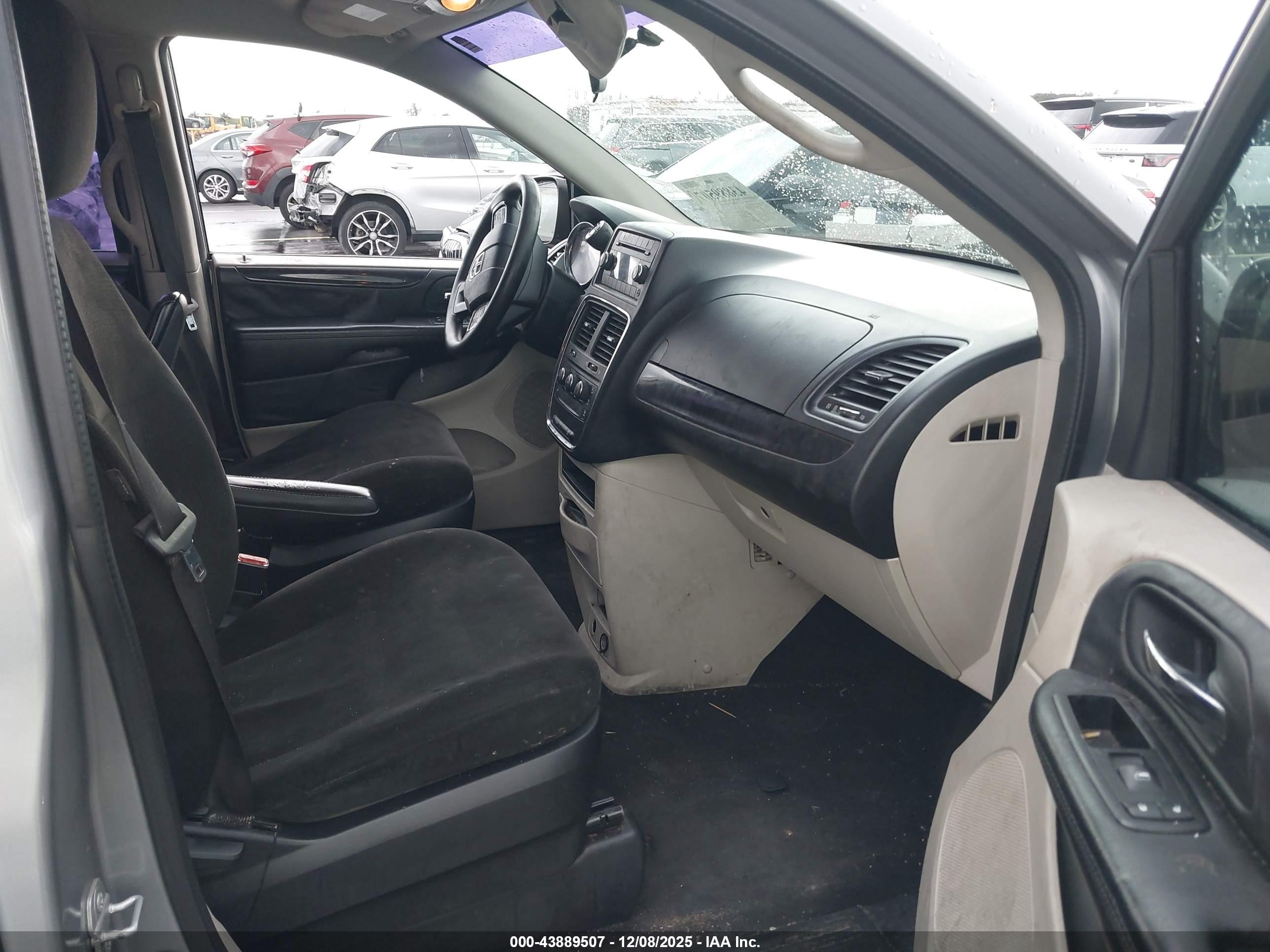 DODGE GRAND image 5