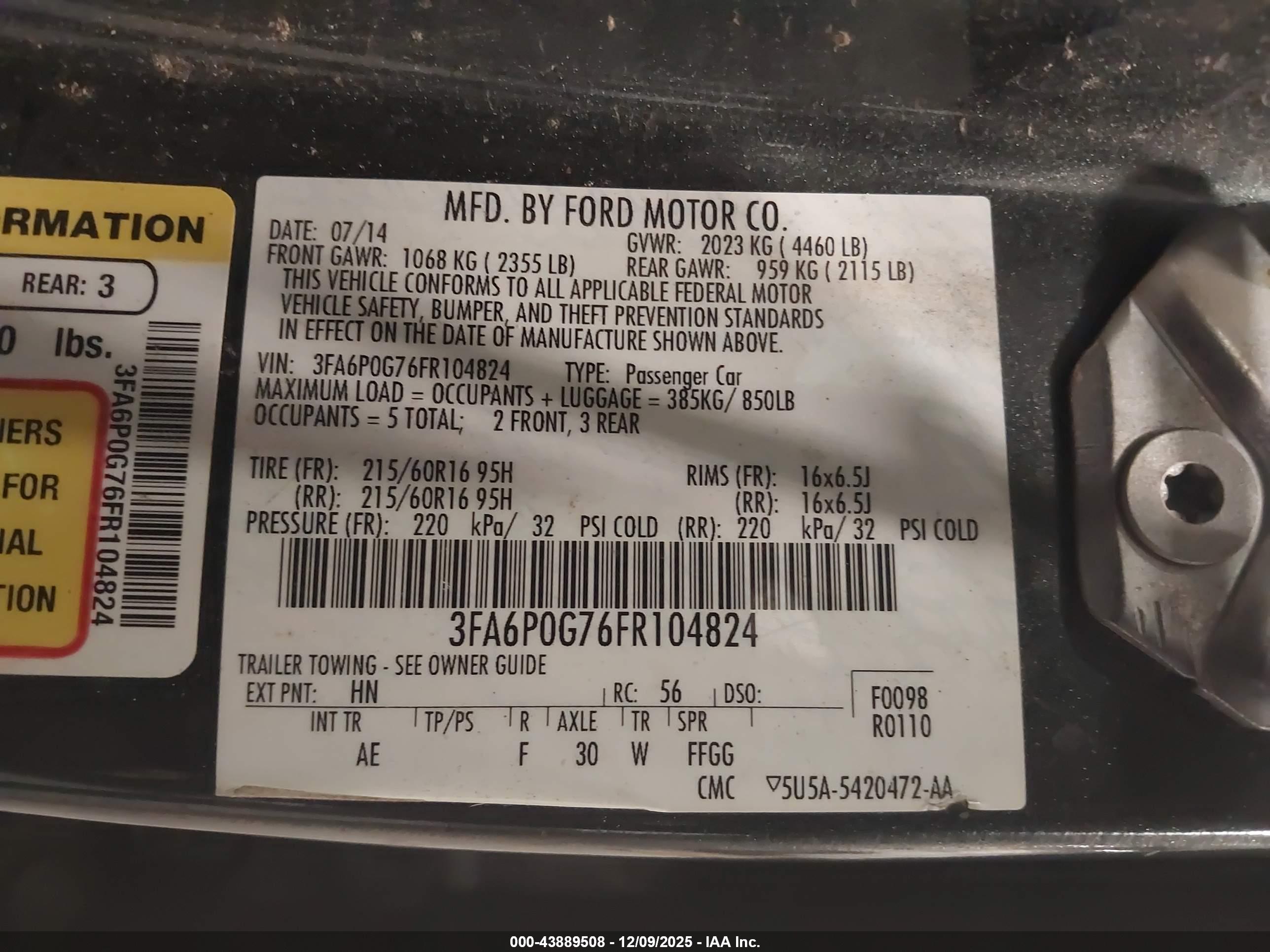 FORD FUSION image 9