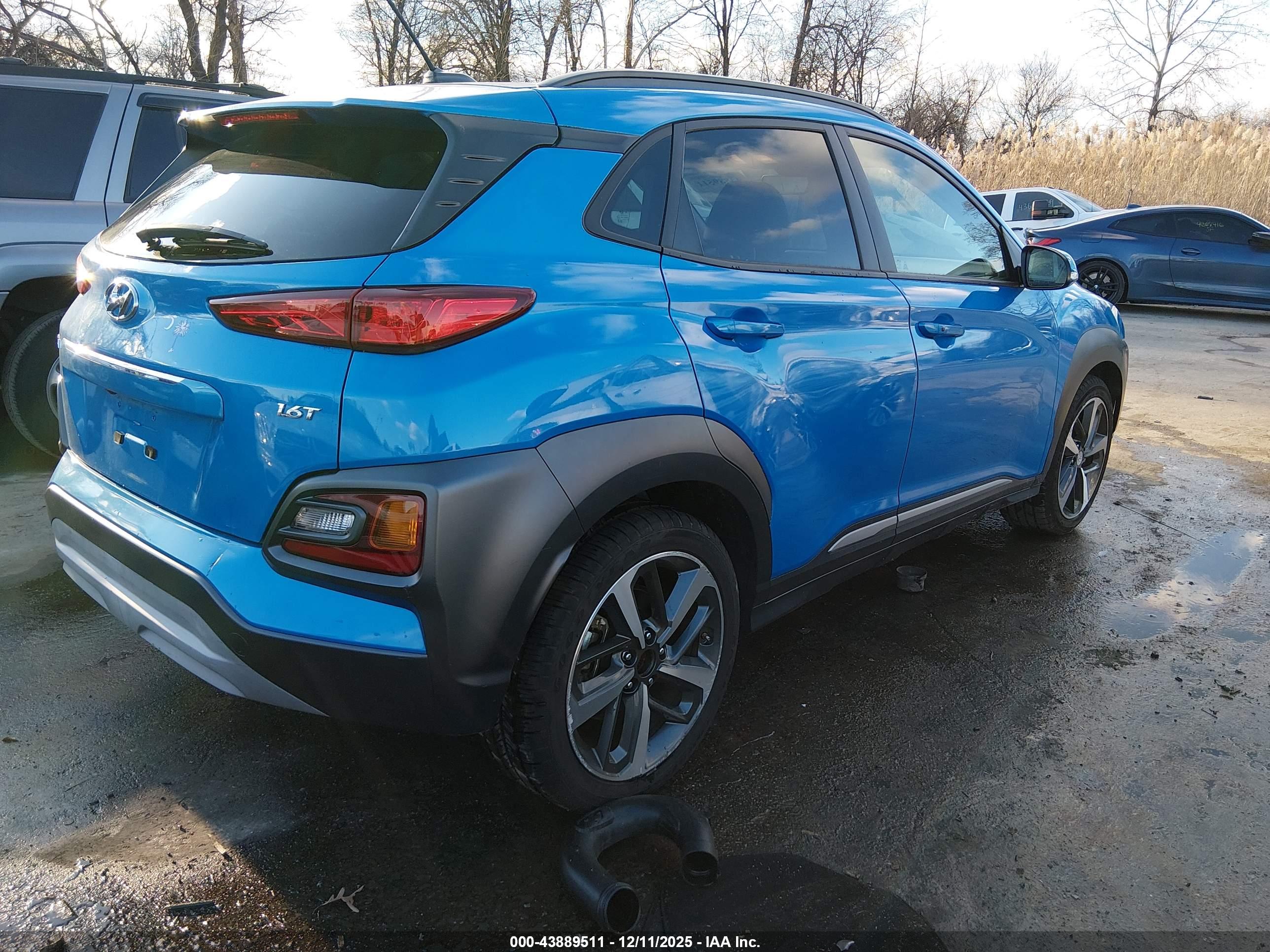 HYUNDAI KONA image 4