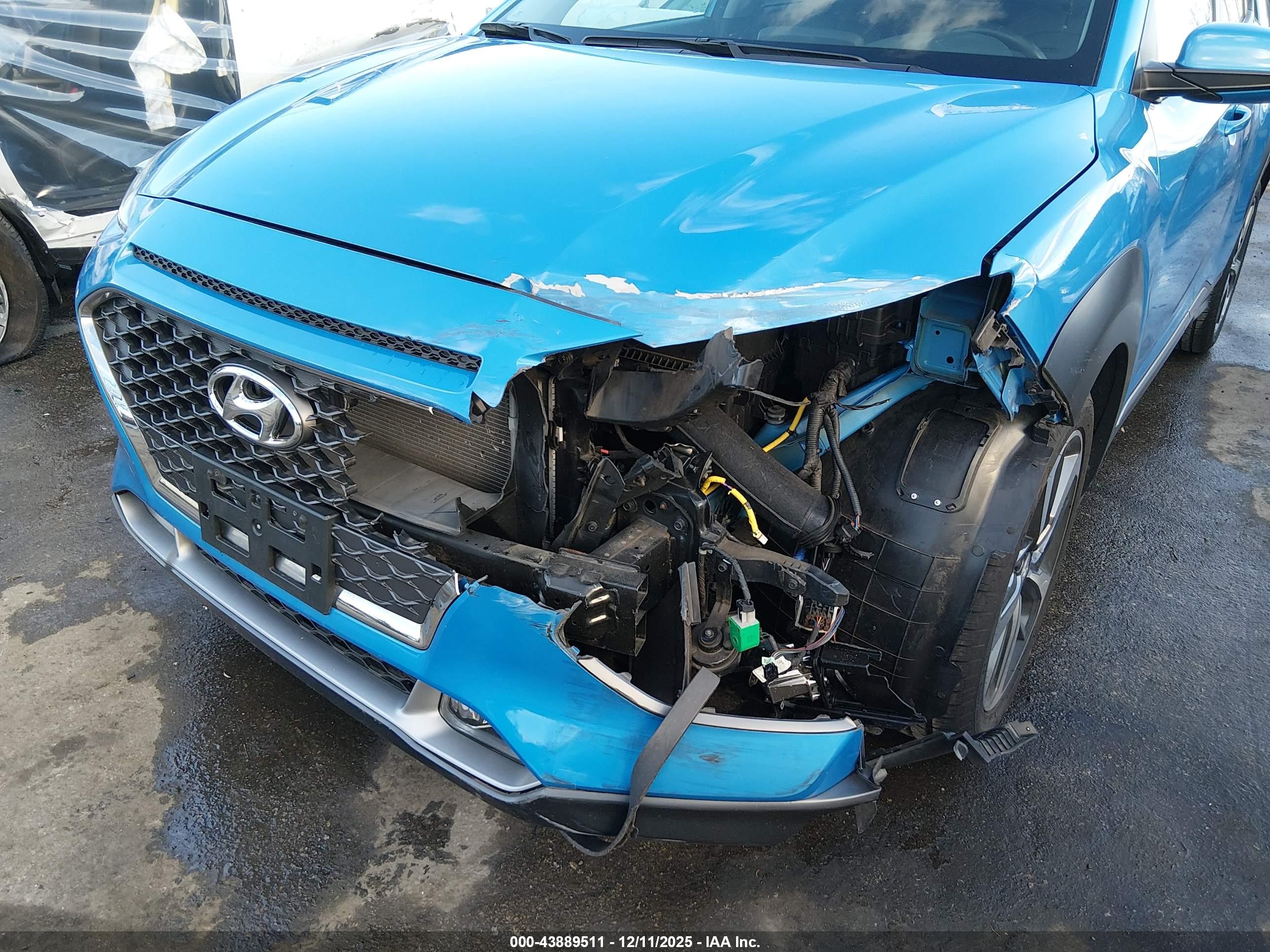HYUNDAI KONA image 6