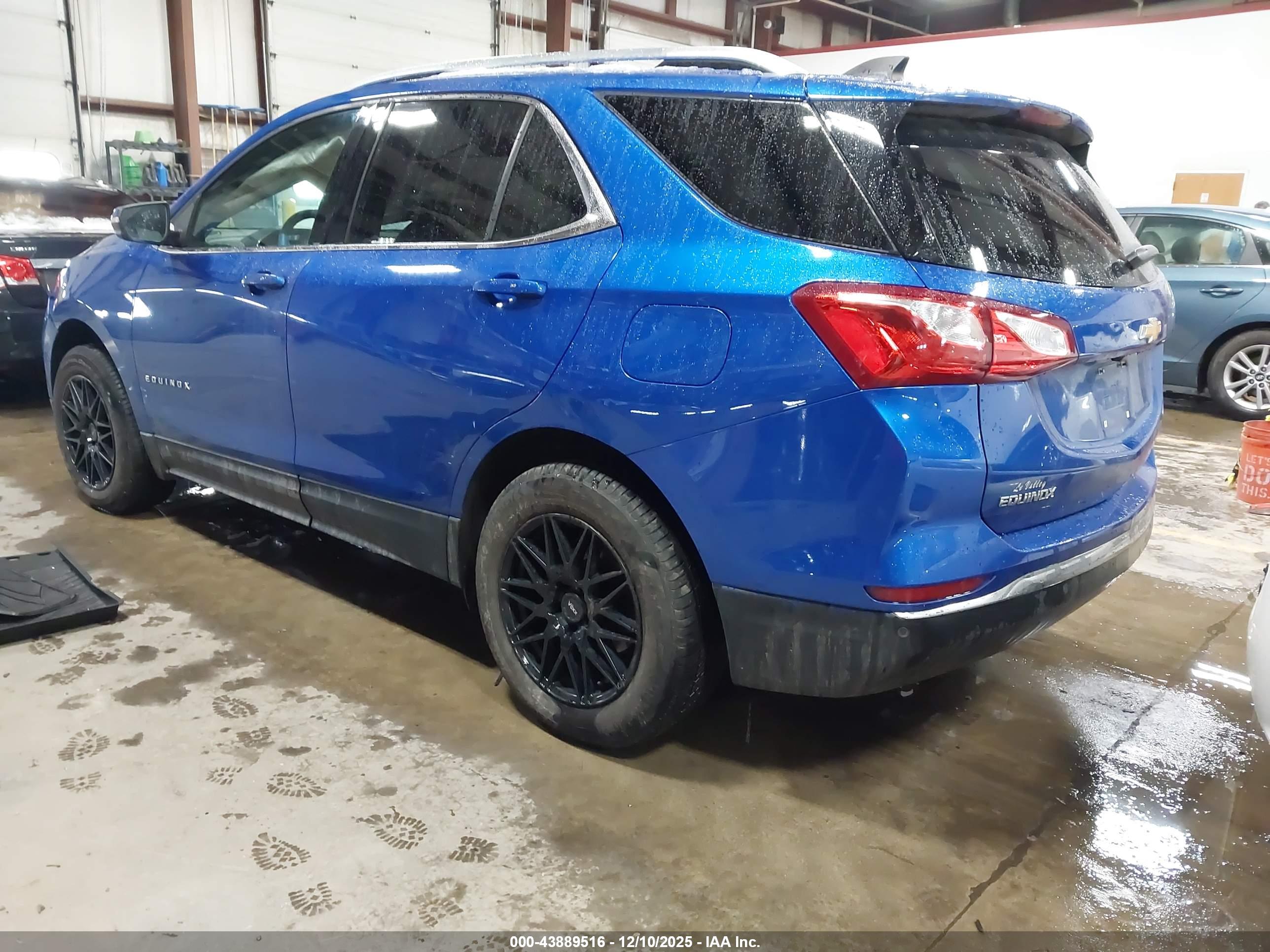 CHEVROLET EQUINOX image 3