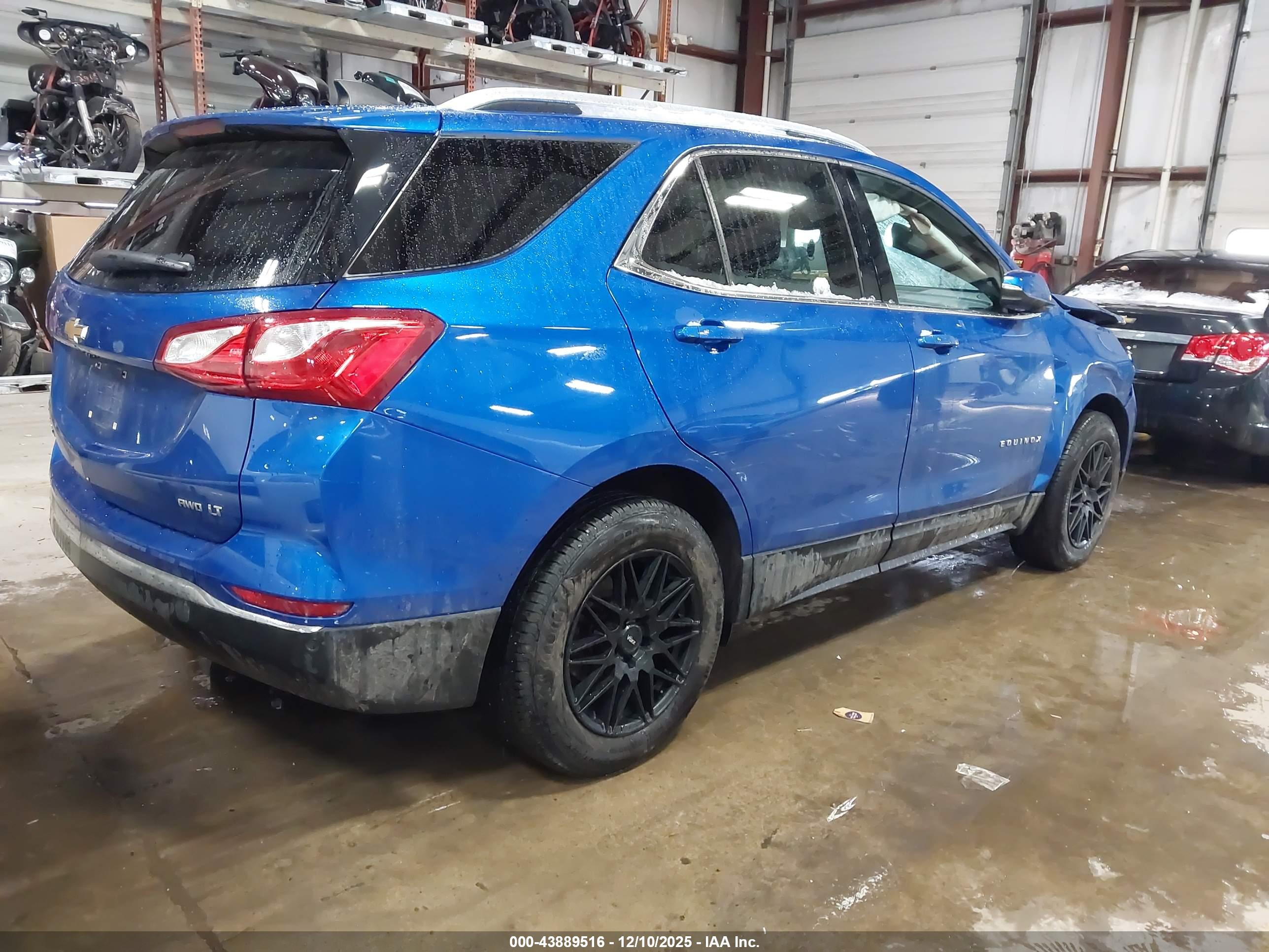 CHEVROLET EQUINOX image 4