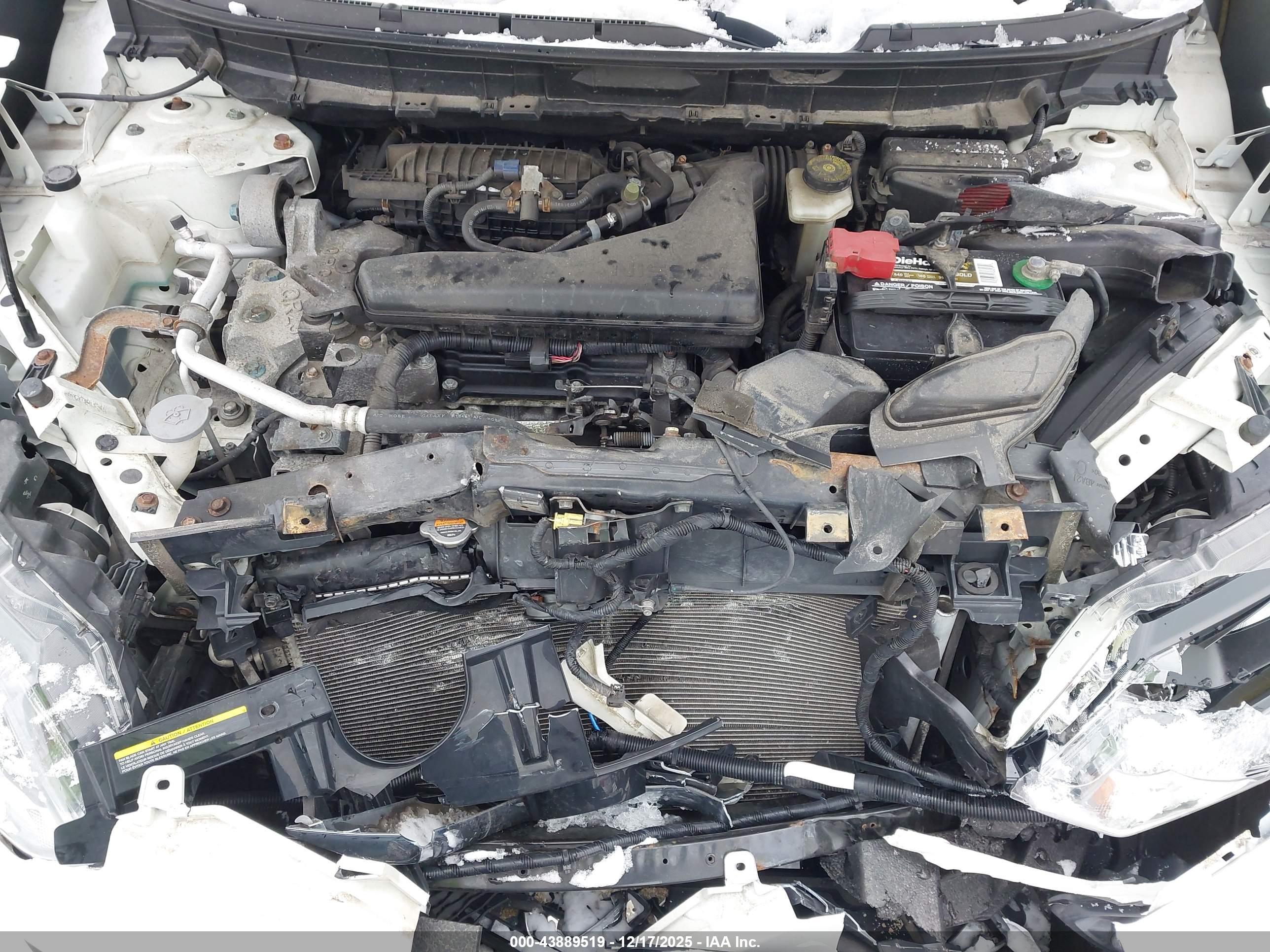 NISSAN ROGUE image 10