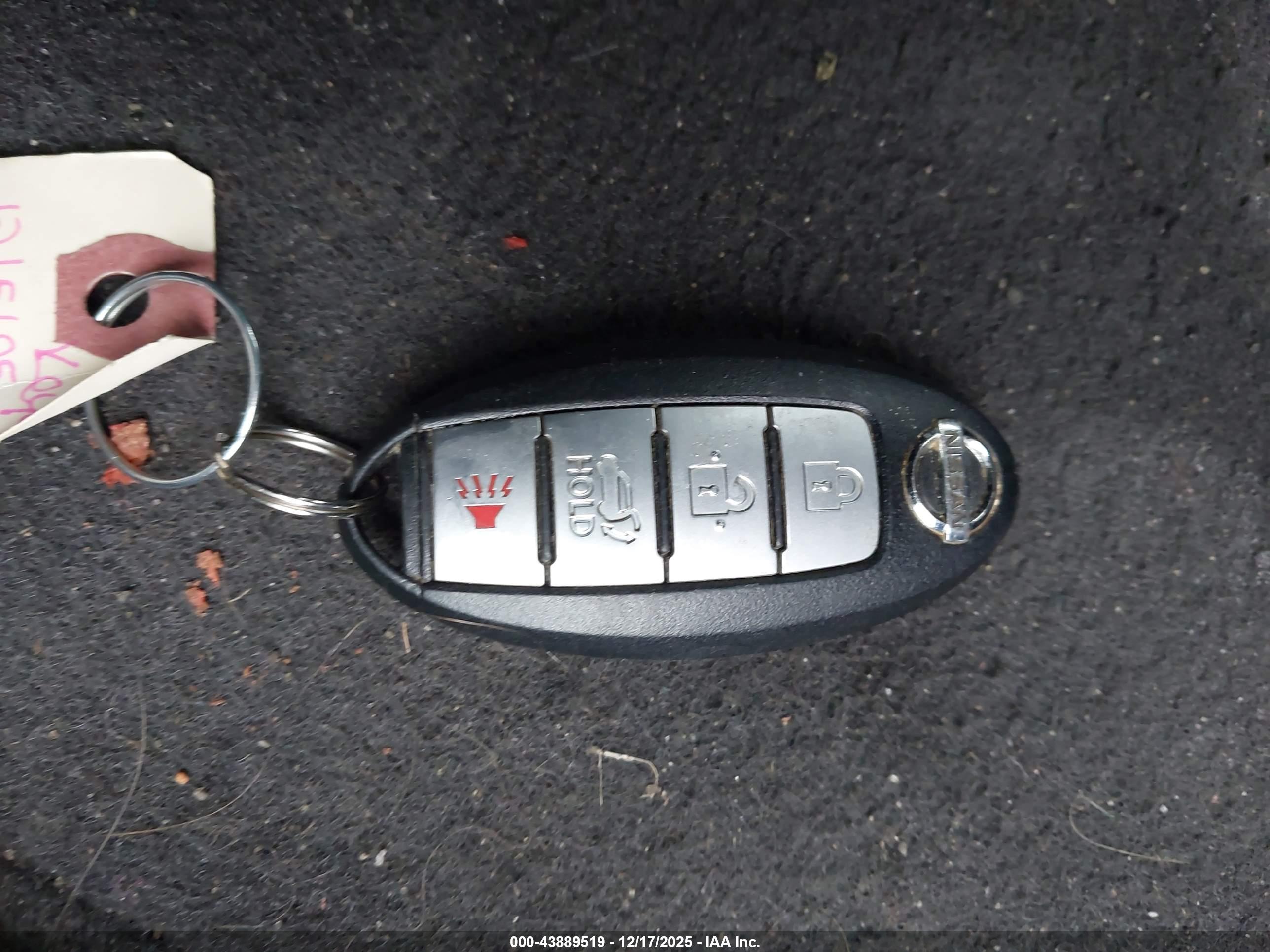 NISSAN ROGUE image 11