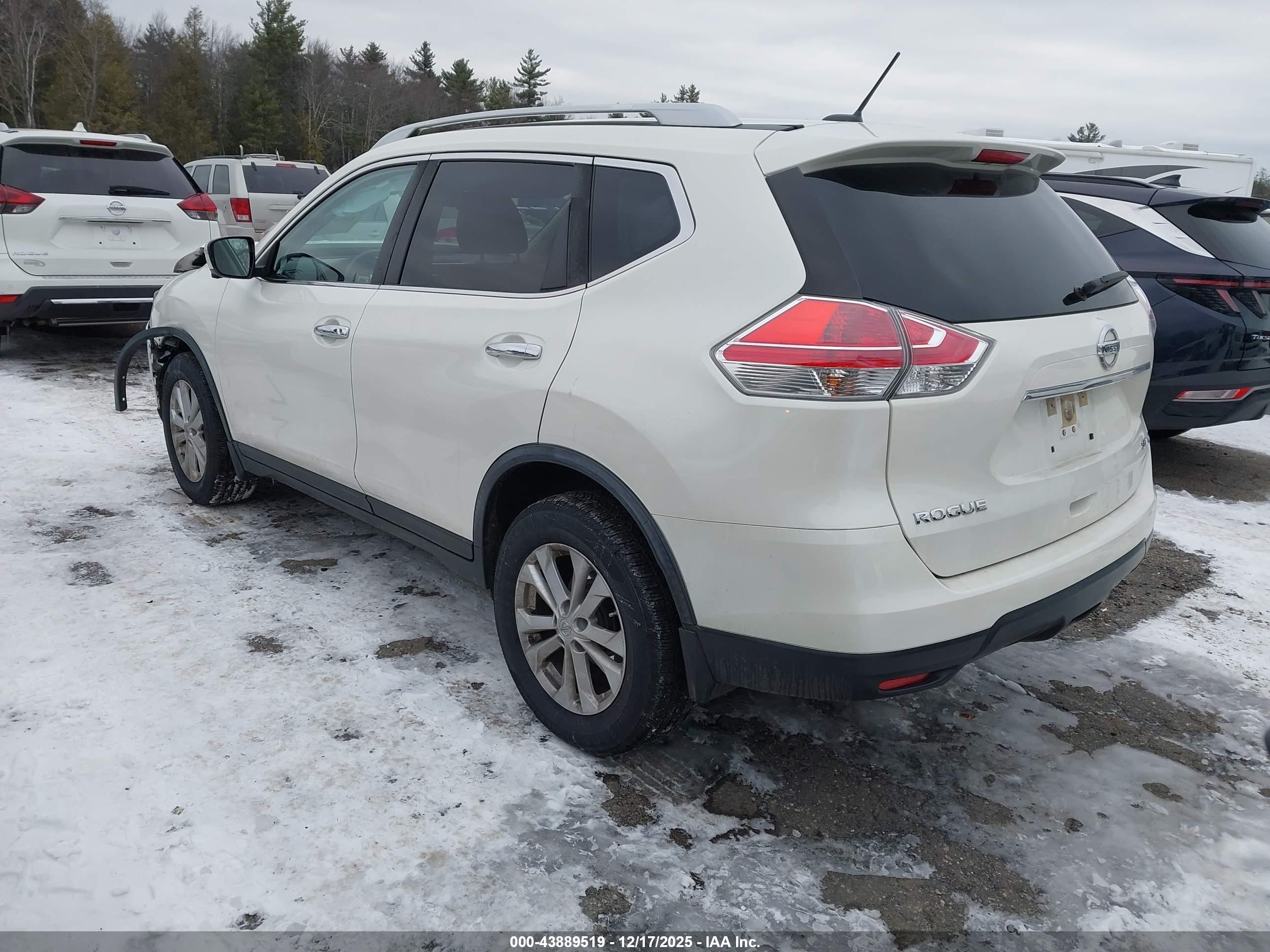 NISSAN ROGUE image 3