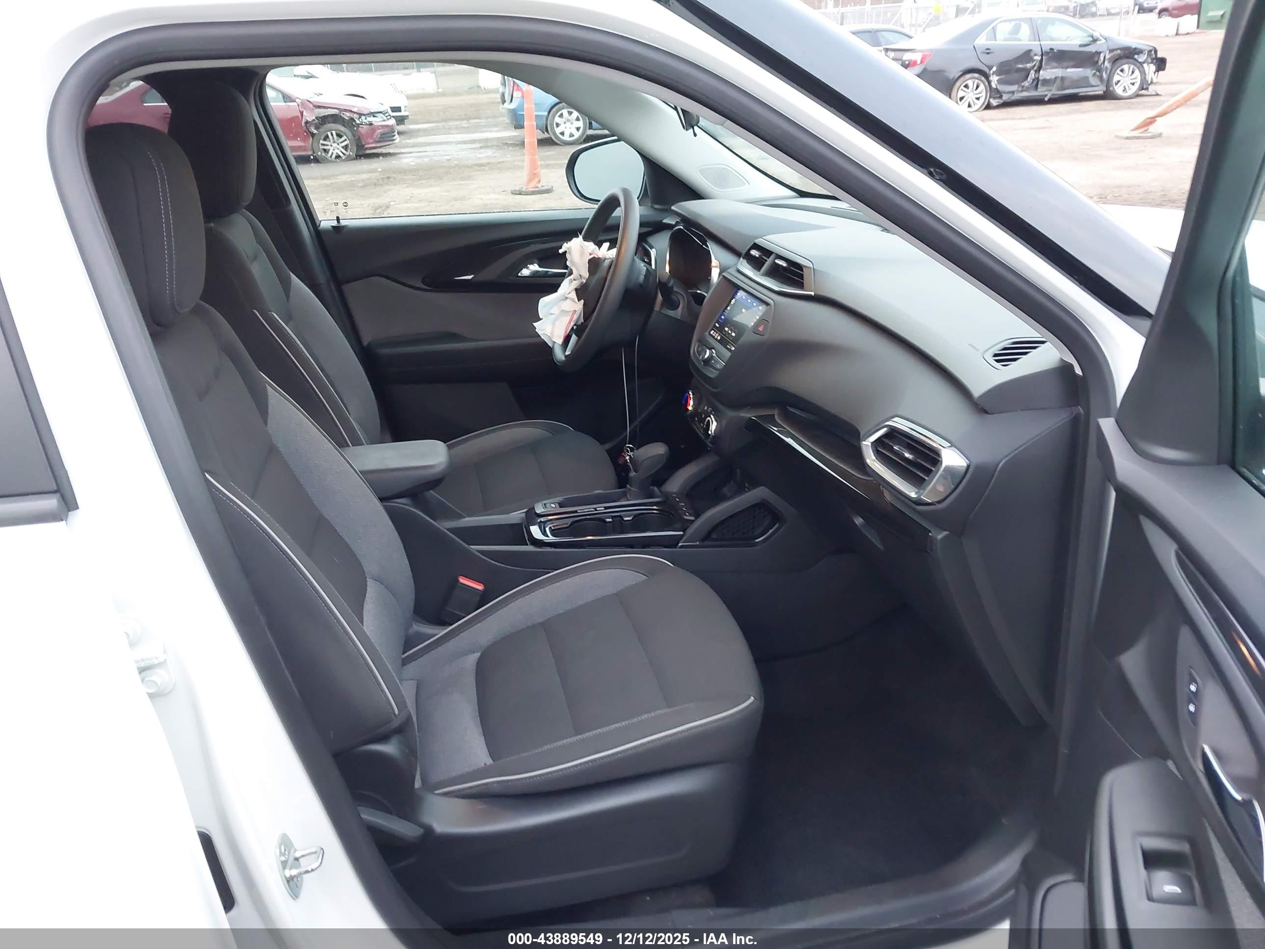 CHEVROLET TRAILBLAZER image 5