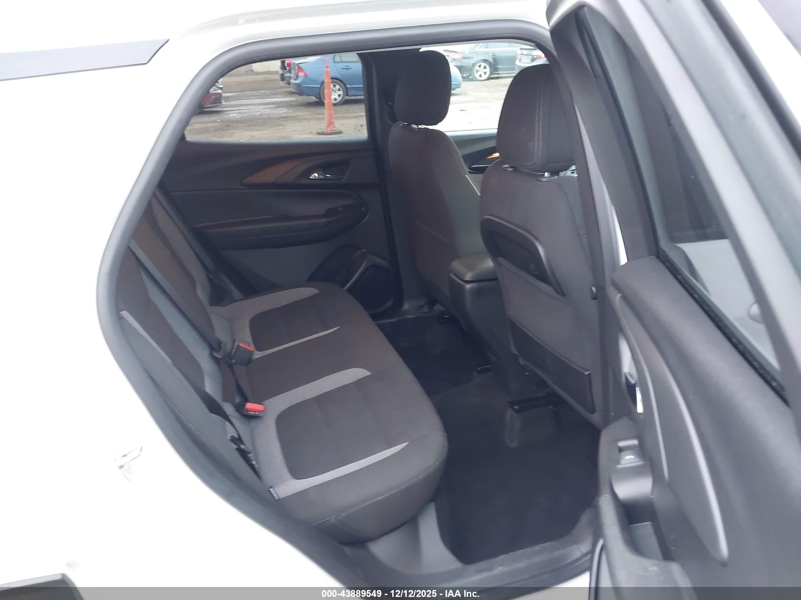 CHEVROLET TRAILBLAZER image 8