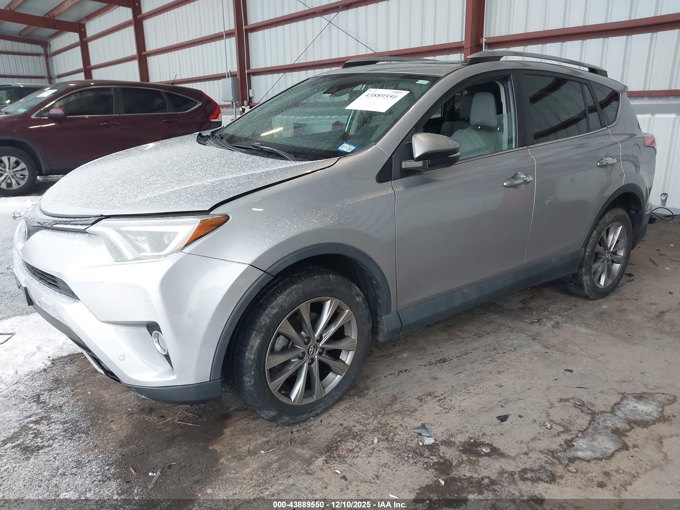 TOYOTA RAV4 image 2