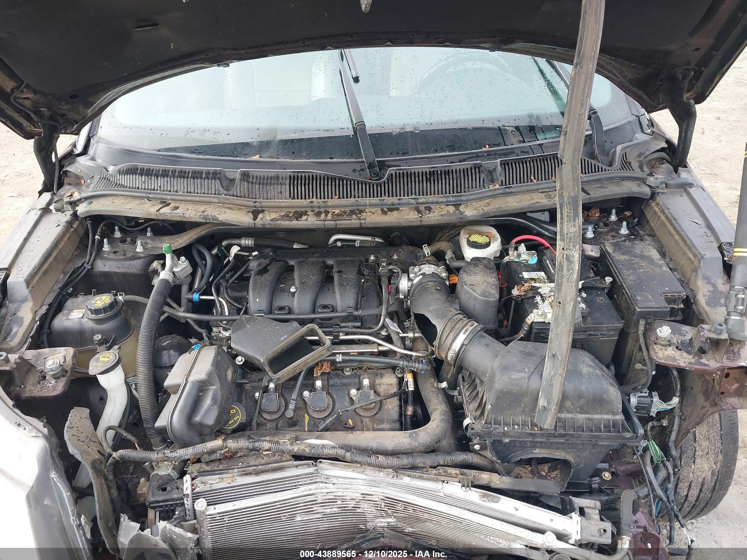 FORD EXPLORER image 10