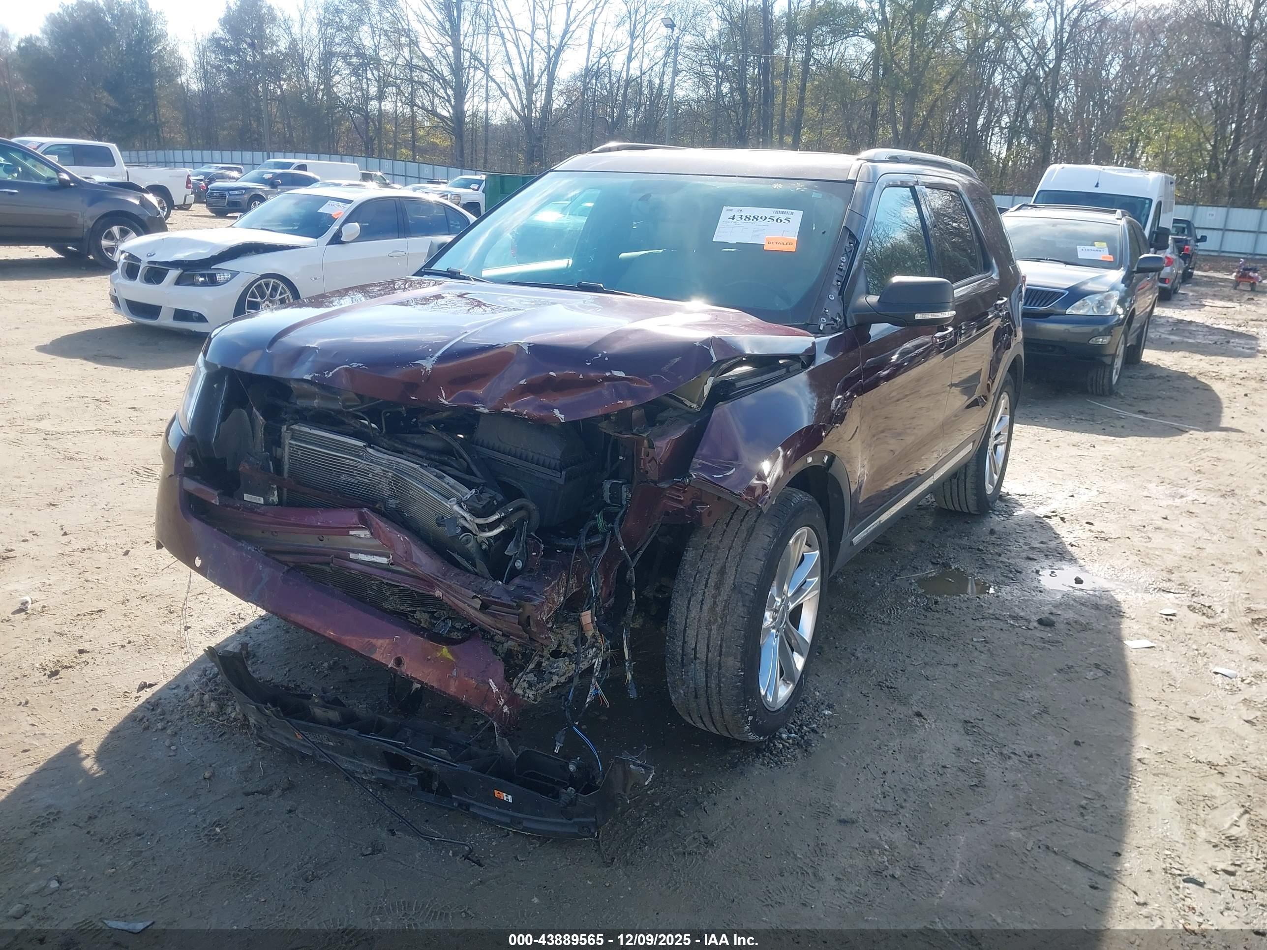 FORD EXPLORER image 6