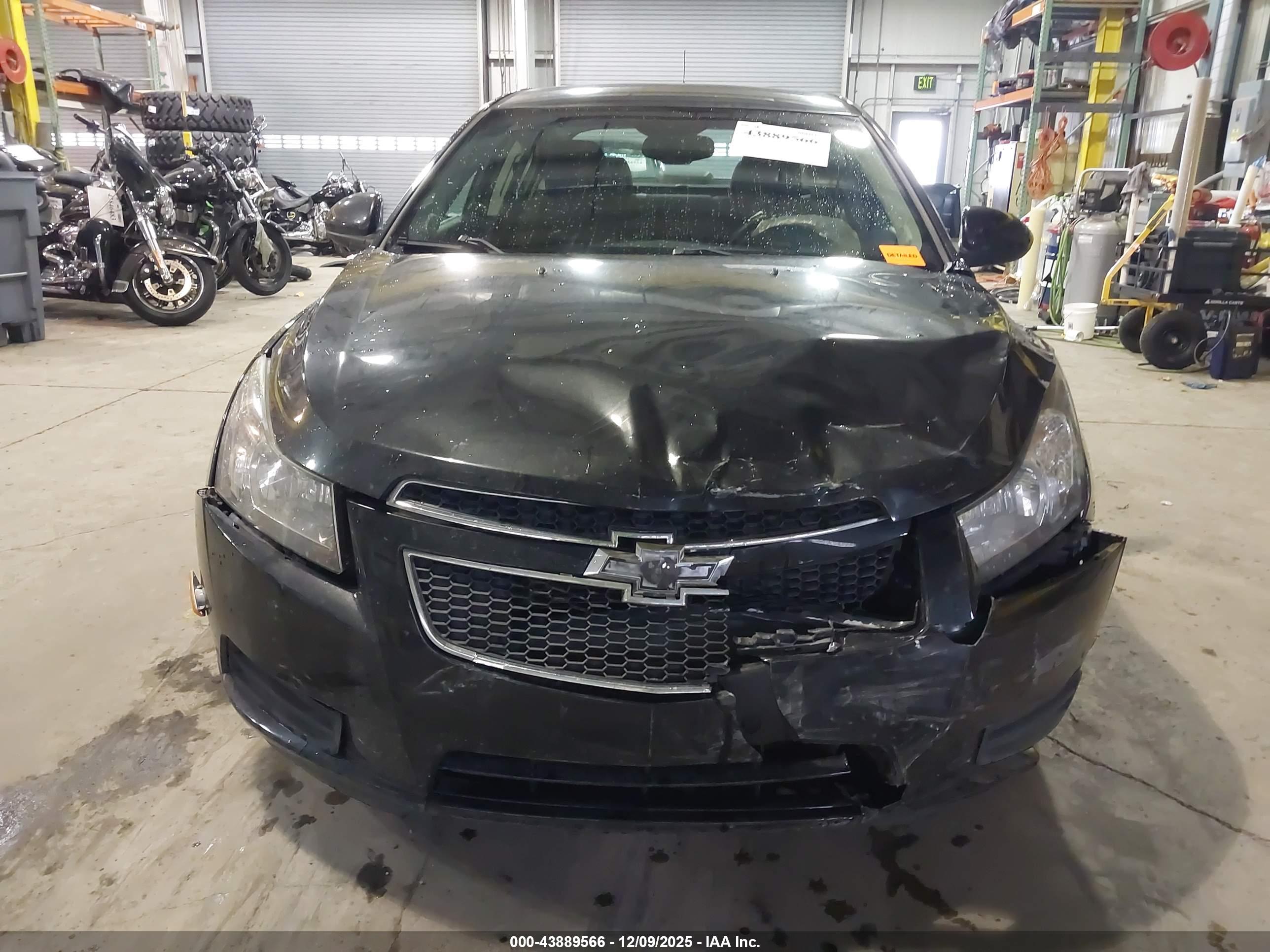 CHEVROLET CRUZE image 6
