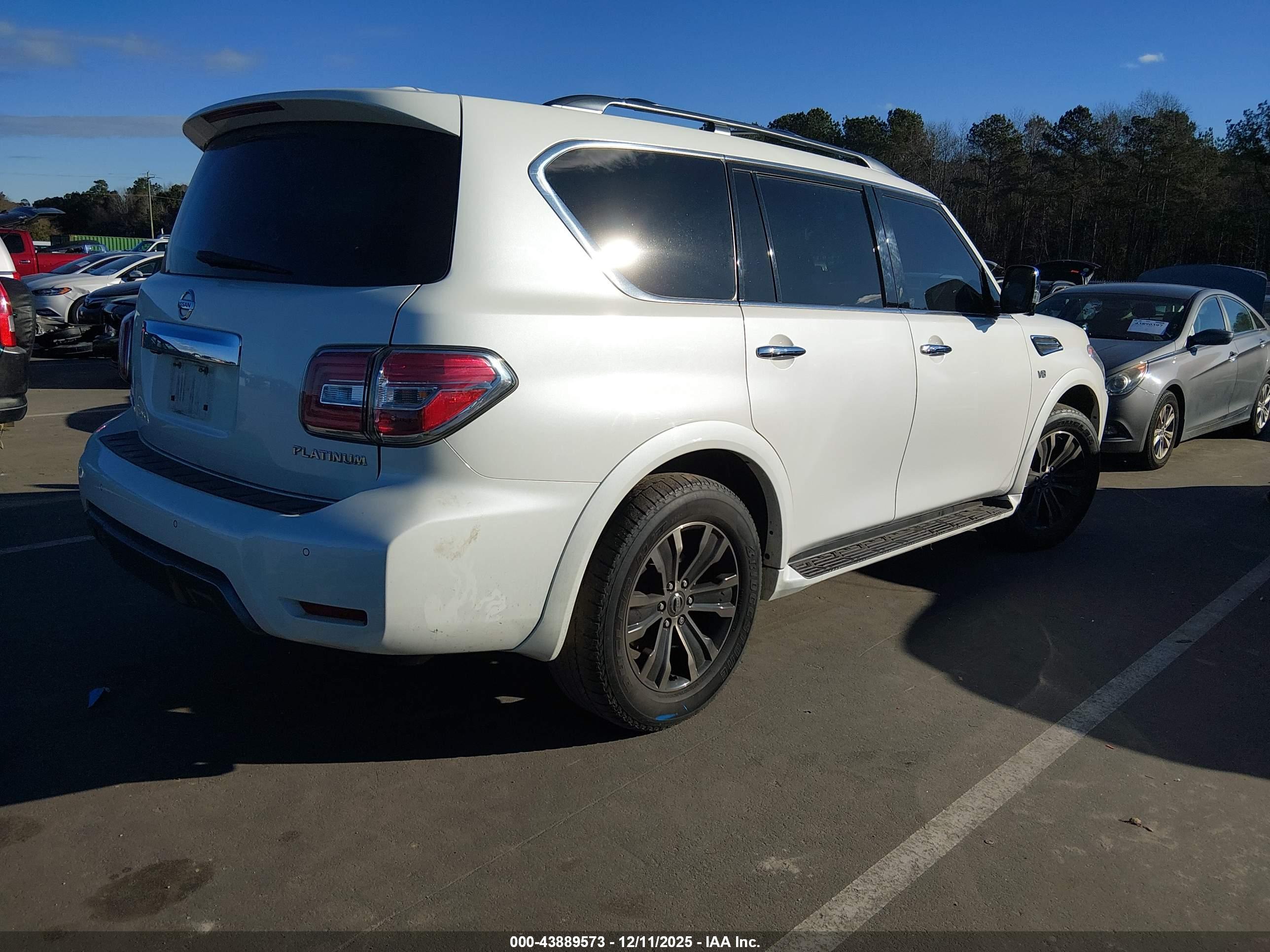 NISSAN ARMADA image 4