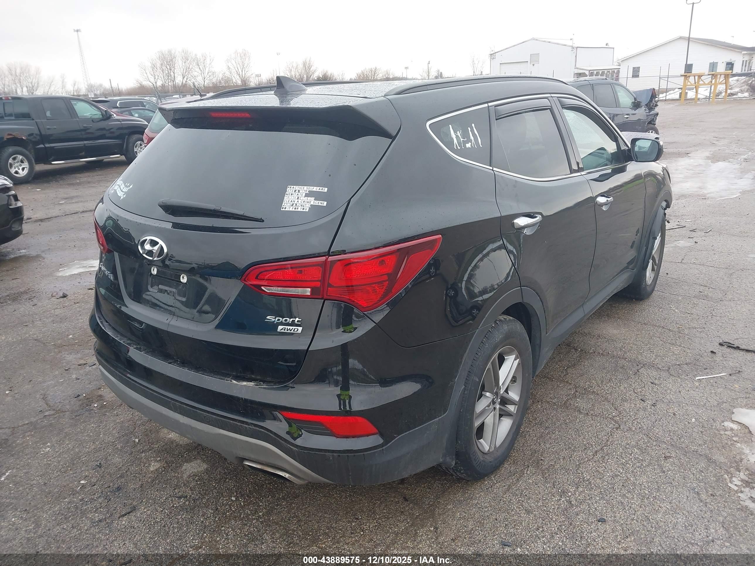 HYUNDAI SANTA image 4