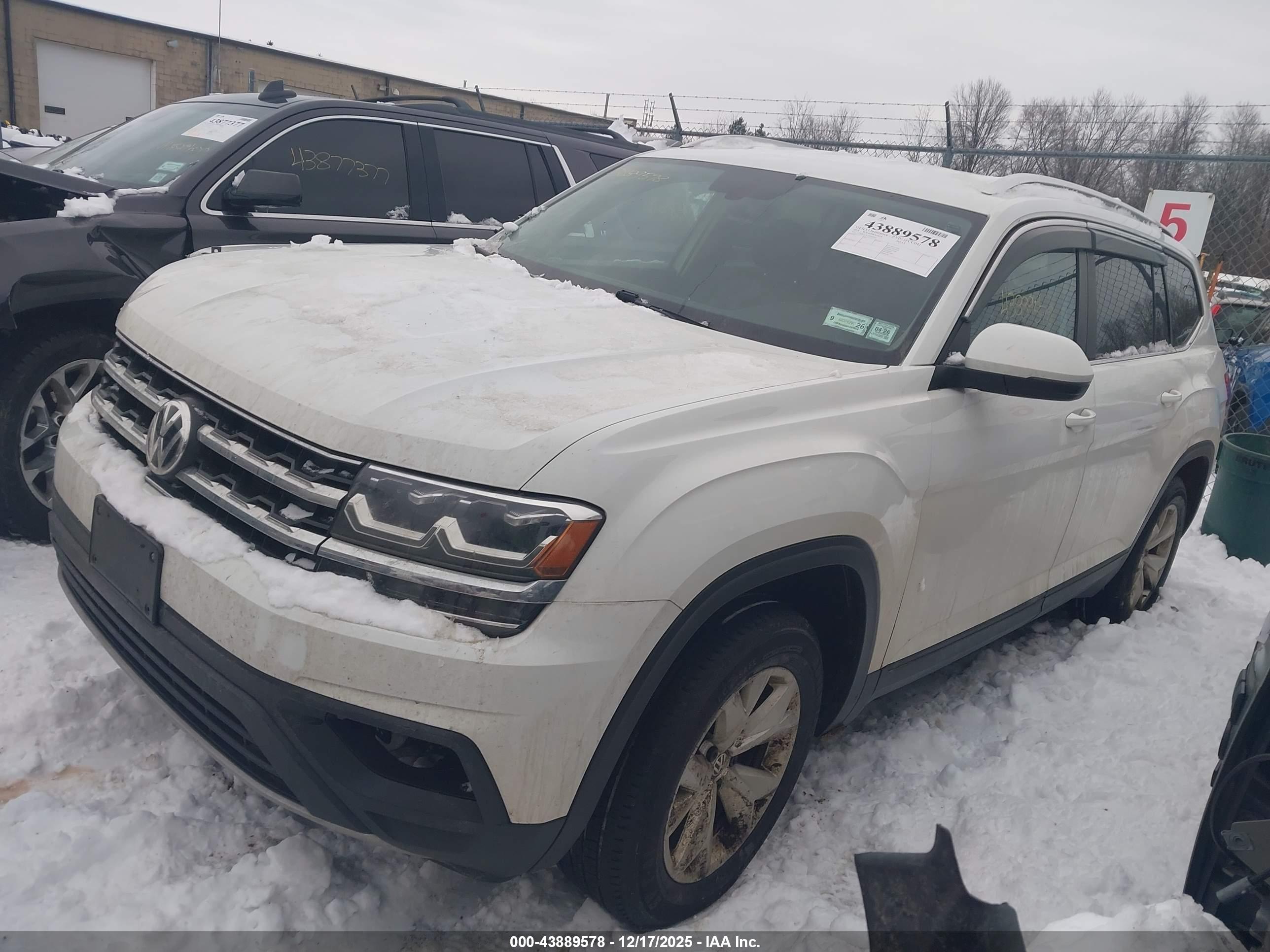 VOLKSWAGEN ATLAS image 2