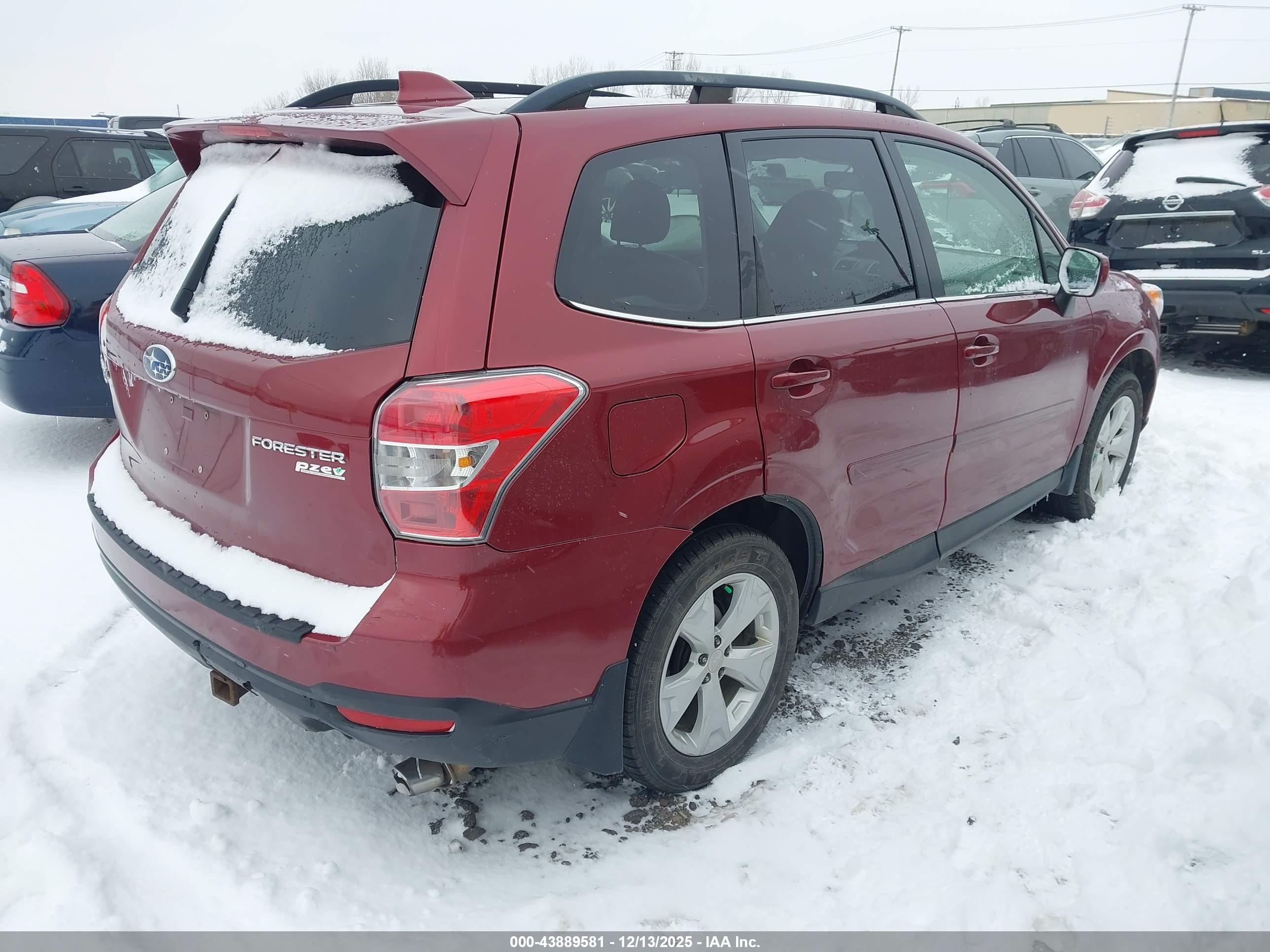 SUBARU FORESTER image 4